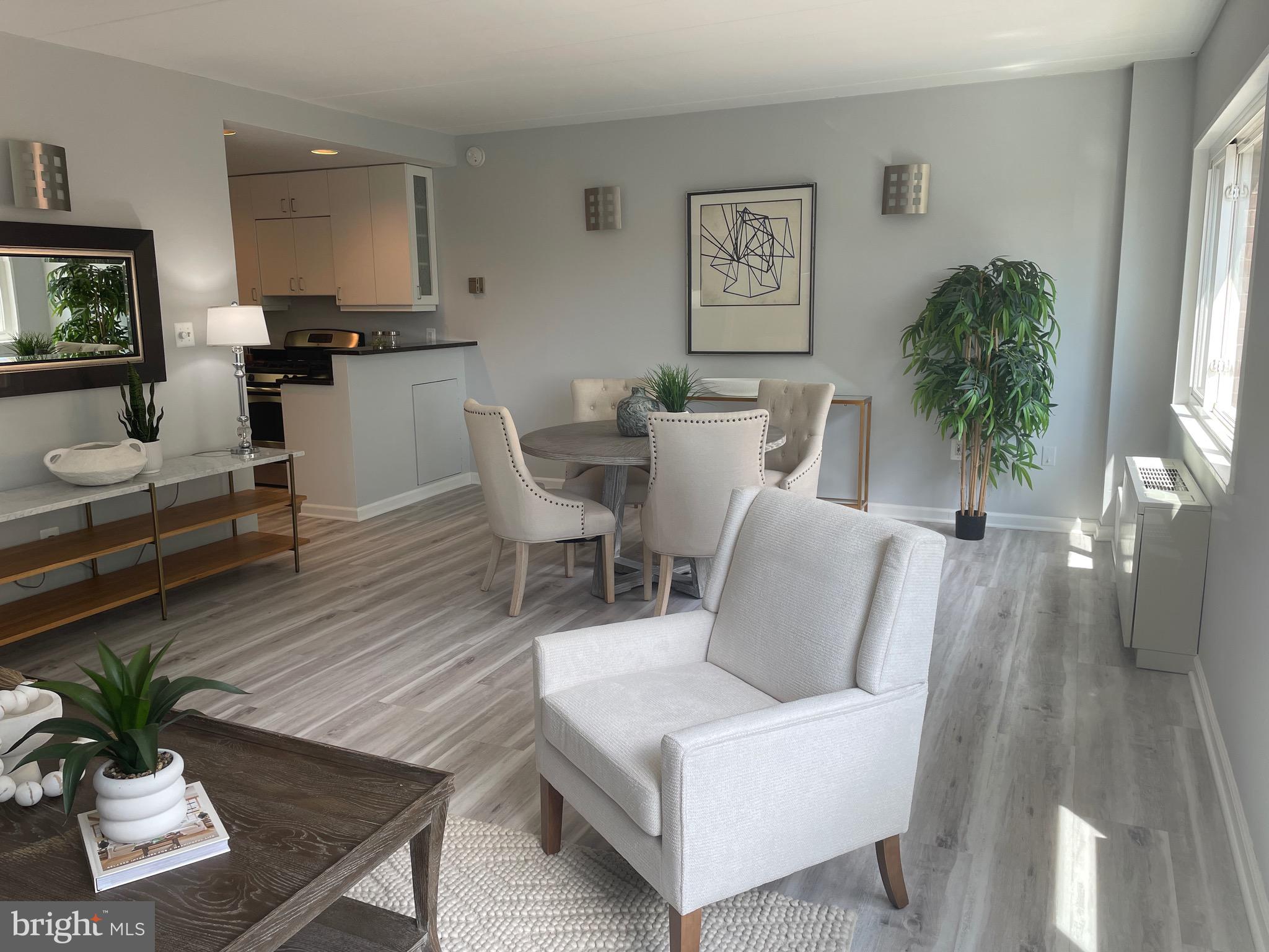 BRADLEY HOUSE - Residential