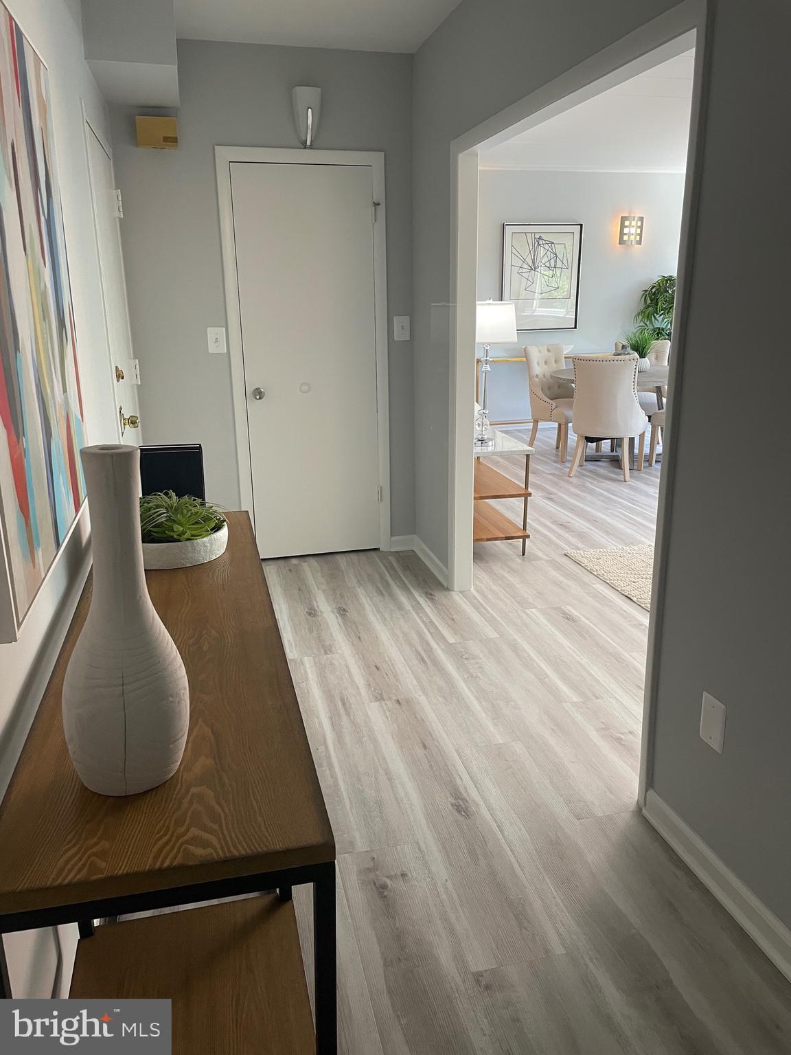 BRADLEY HOUSE - Residential