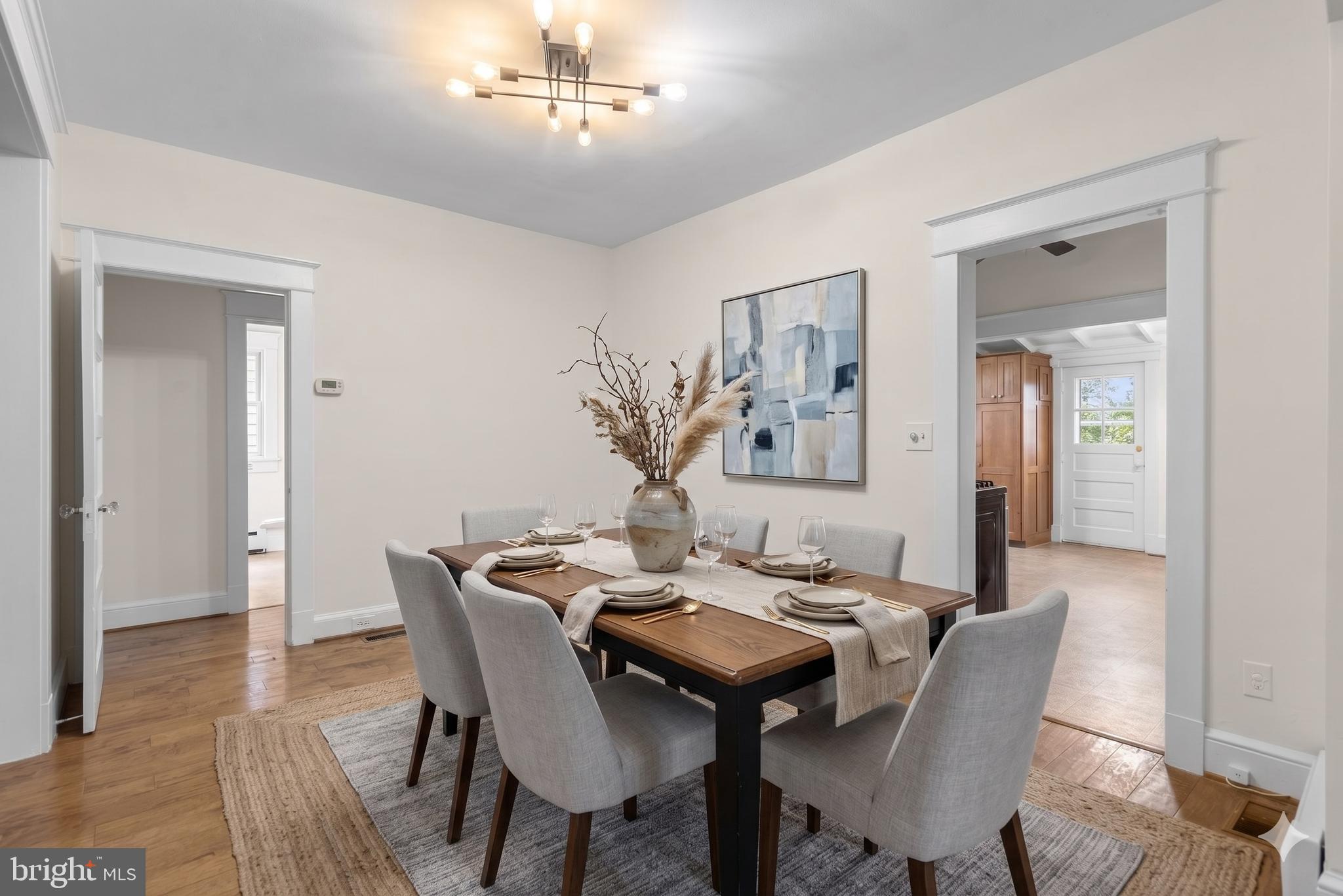 NORTH WOODSIDE - Residential