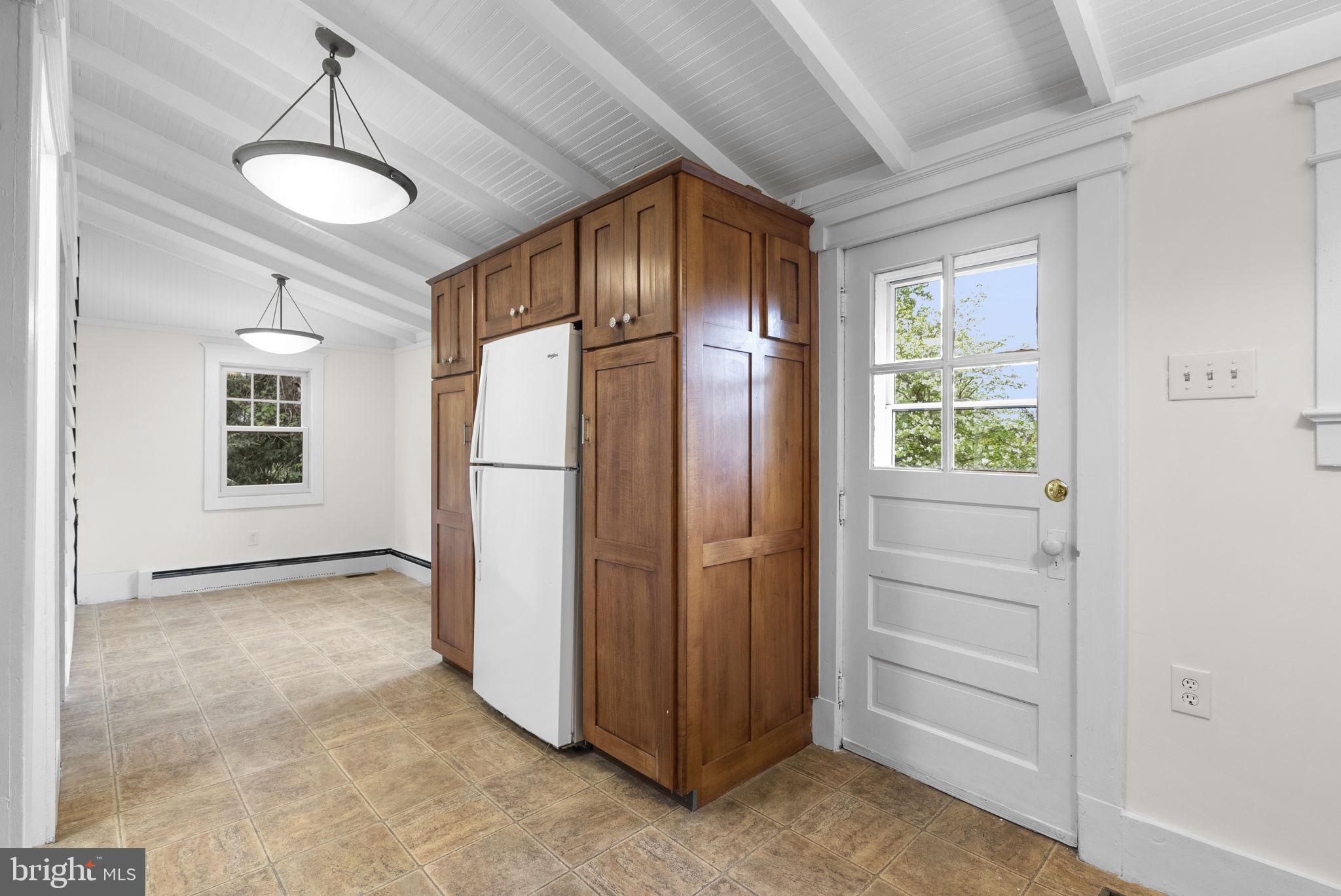 NORTH WOODSIDE - Residential