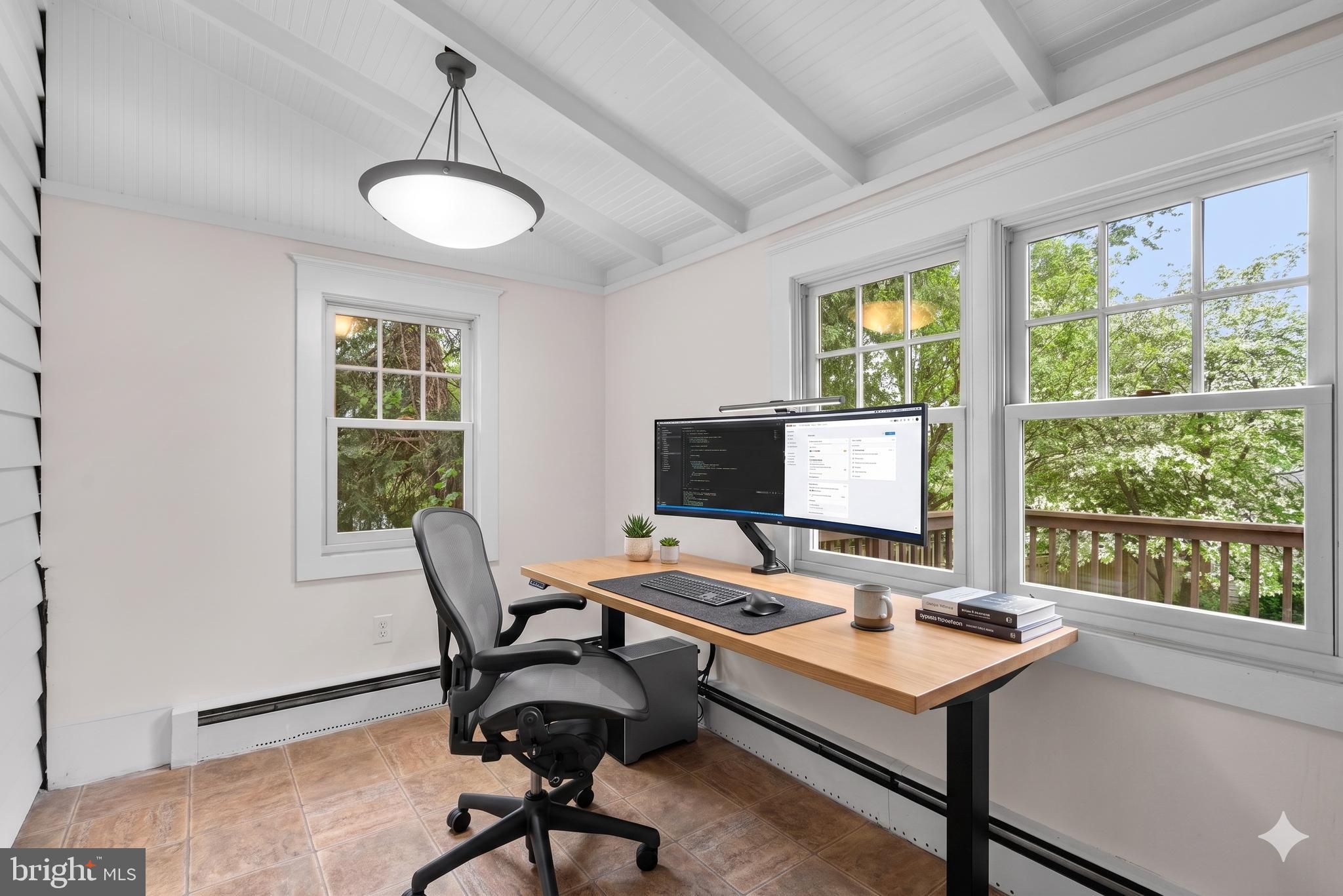 NORTH WOODSIDE - Residential