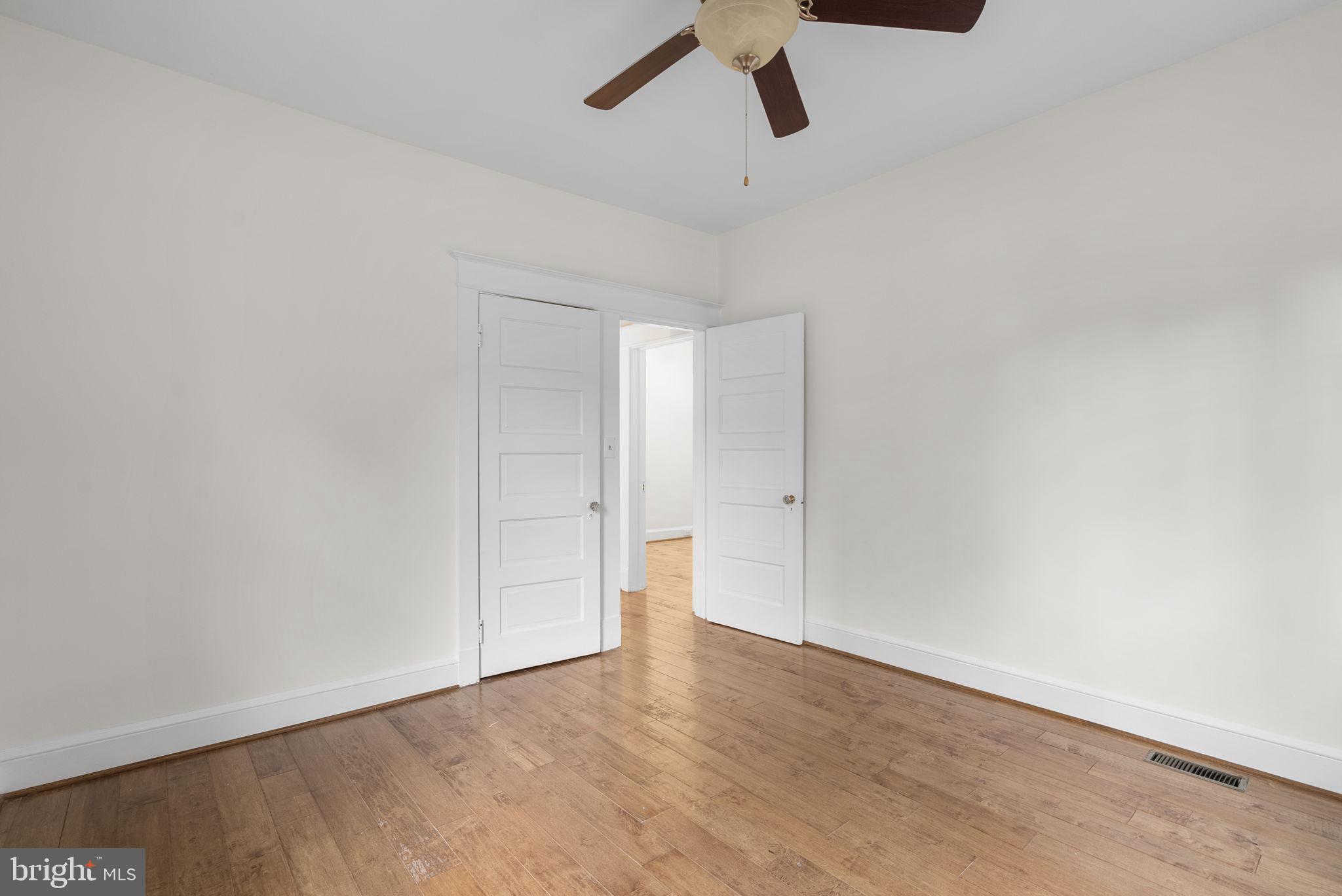 NORTH WOODSIDE - Residential