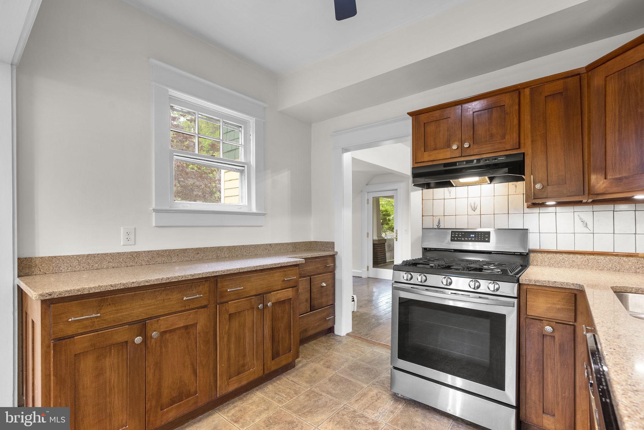 NORTH WOODSIDE - Residential