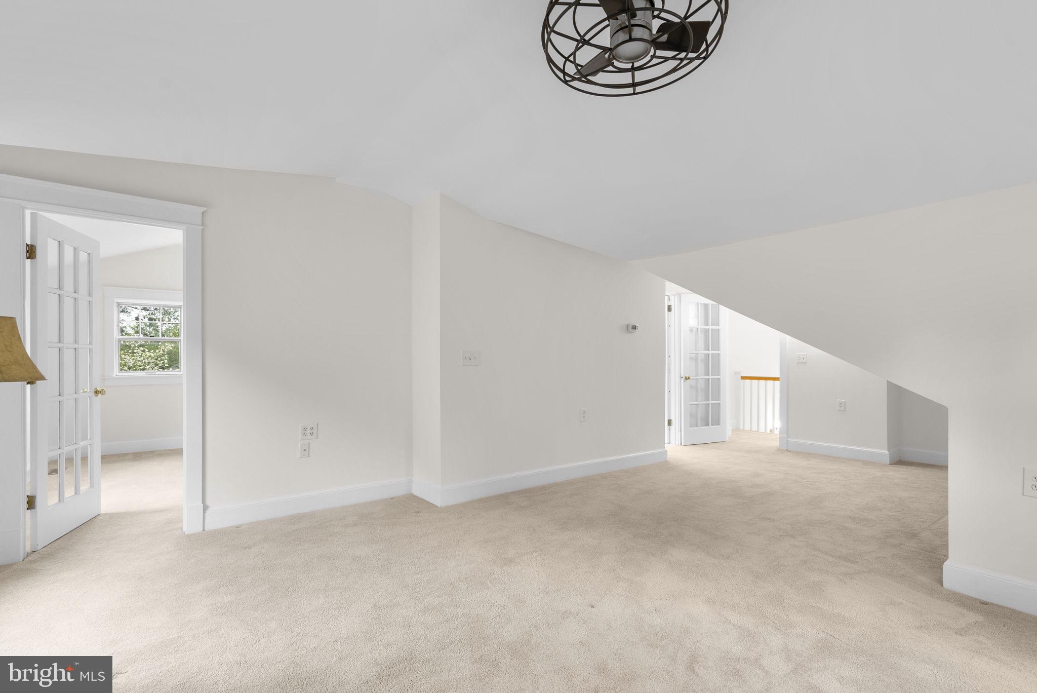 NORTH WOODSIDE - Residential