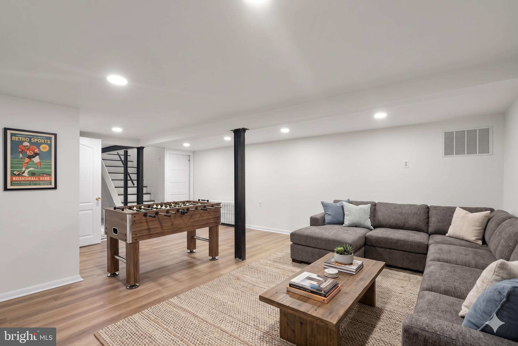 NORTH WOODSIDE - Residential