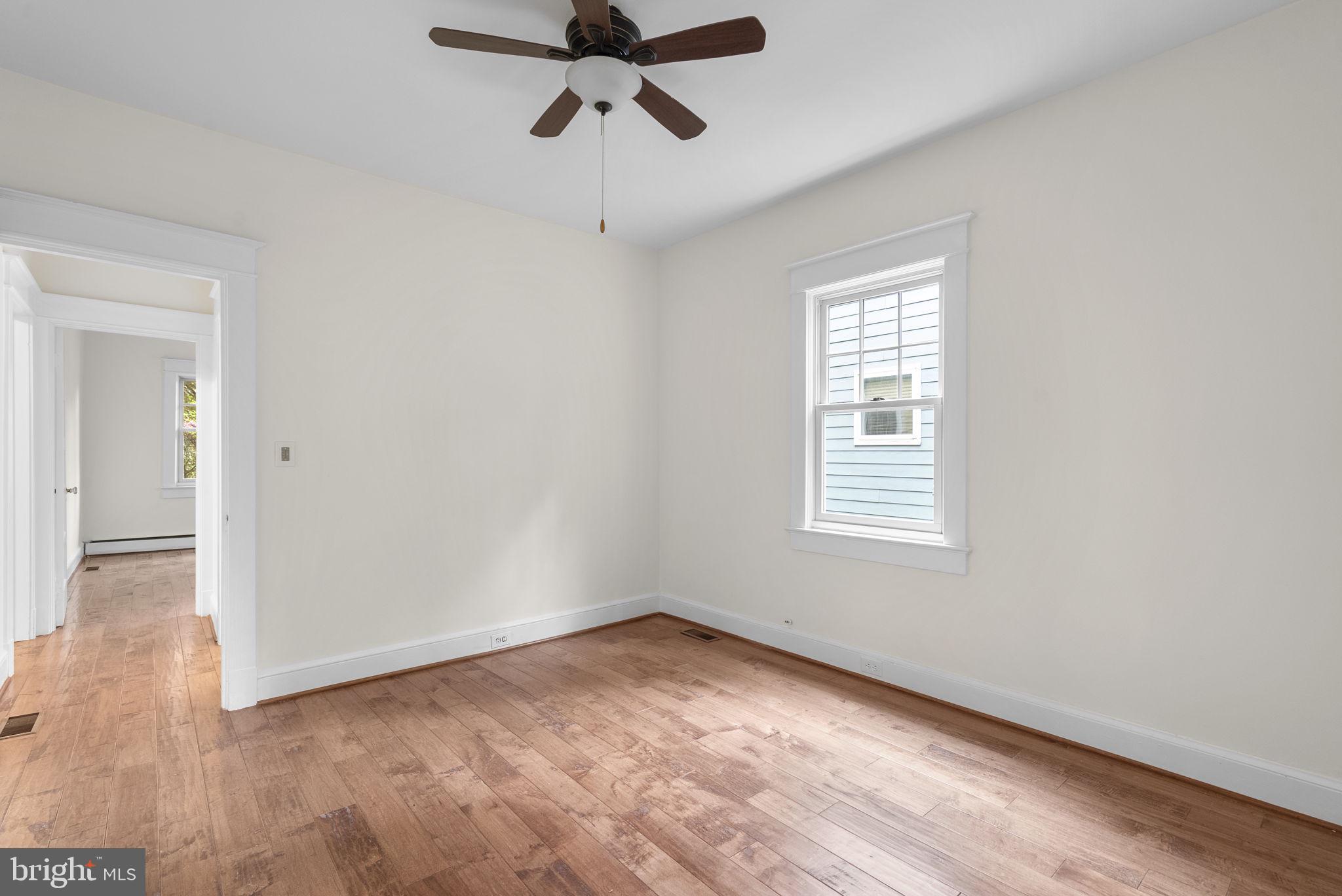 NORTH WOODSIDE - Residential