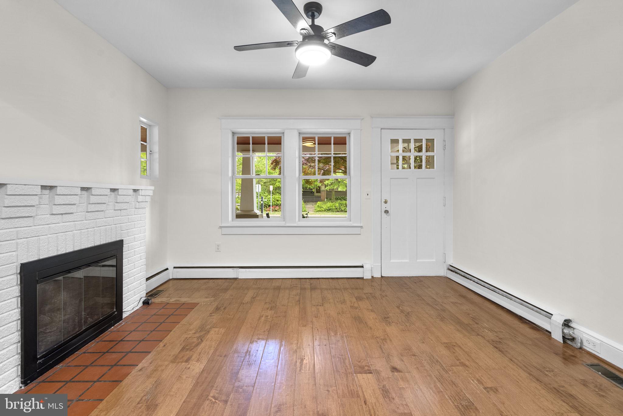 NORTH WOODSIDE - Residential