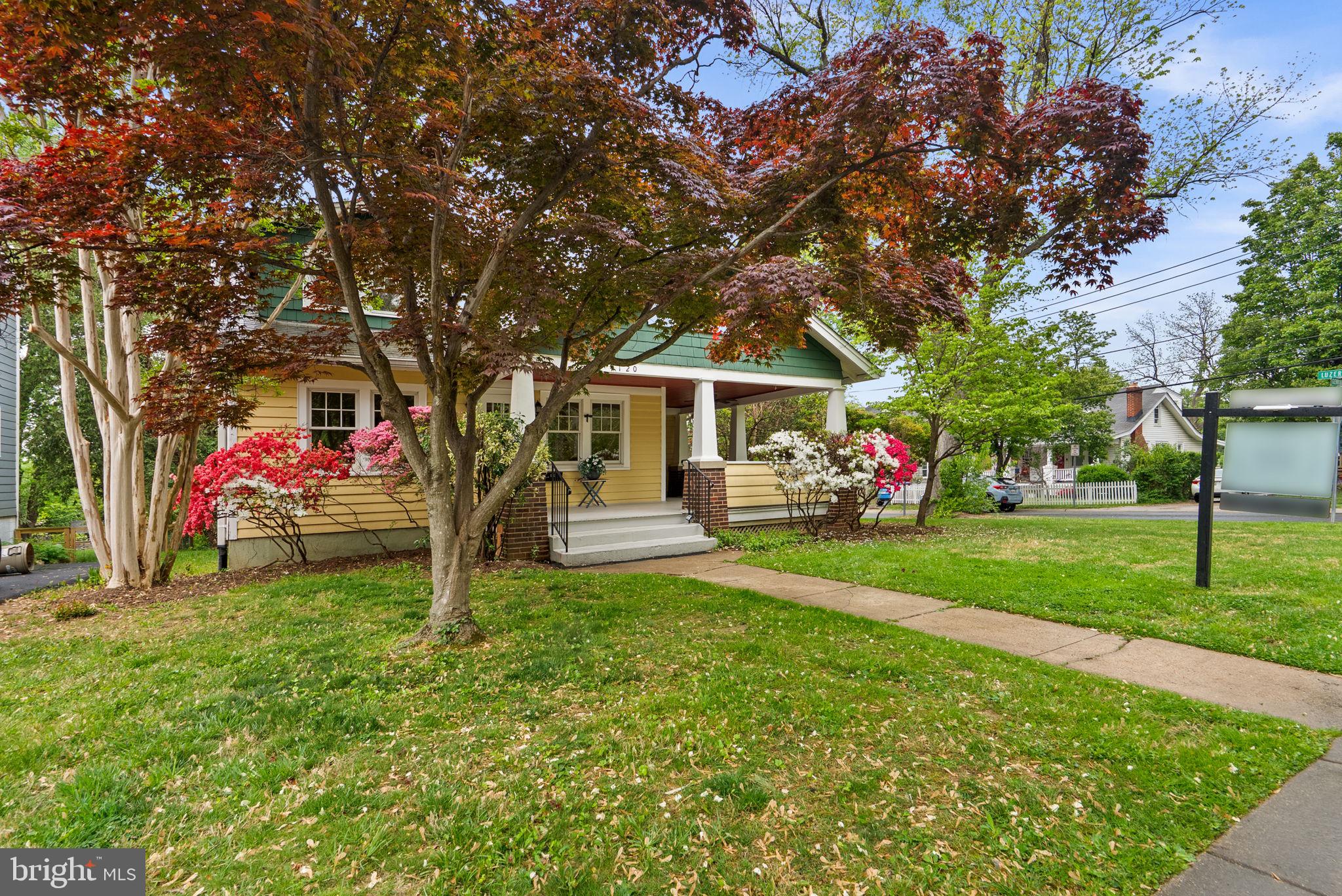 NORTH WOODSIDE - Residential