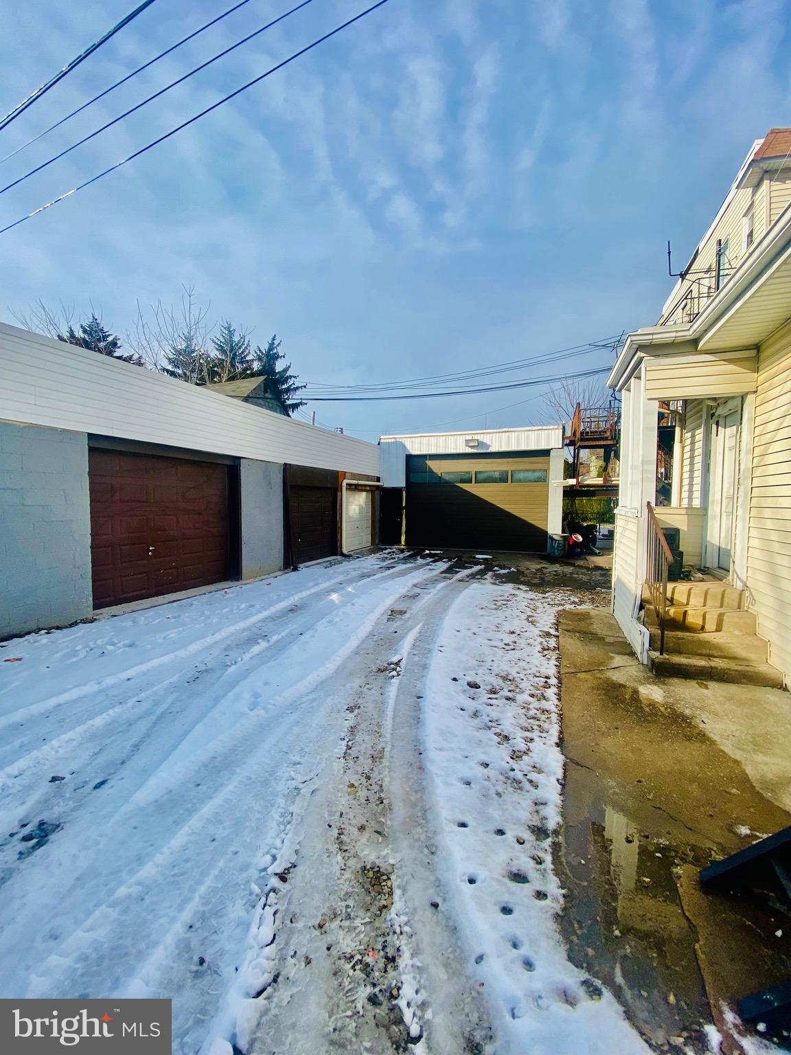 YEADON - Residential