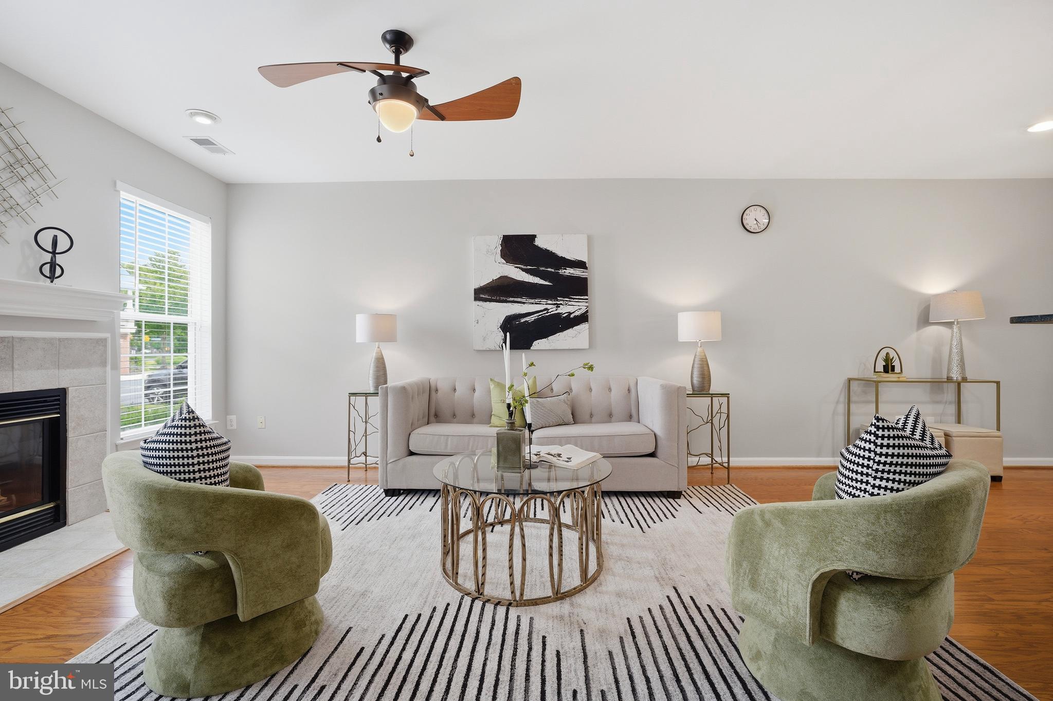 25320 LAKE MIST SQUARE 103