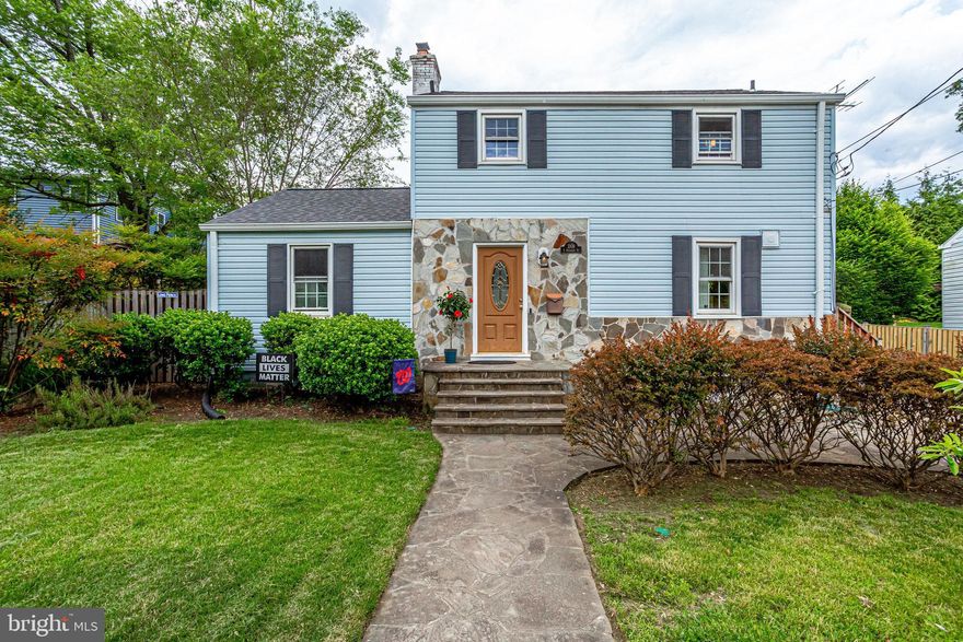 Wonderful Arlington colonial near Wakefield High School - great neighborhood! Home has hardwoods throughout and pet friendly! Large deck off of living room/dining room with pretty views from inside! Updated kitchen, main level bedroom and full bath. Finished lower level with office area and lots of storage, as well as large laundry room.  Large level lot and fenced in backyard! Family living there so please make an appointment and be courteous of  healthy visiting habits! Available for July.