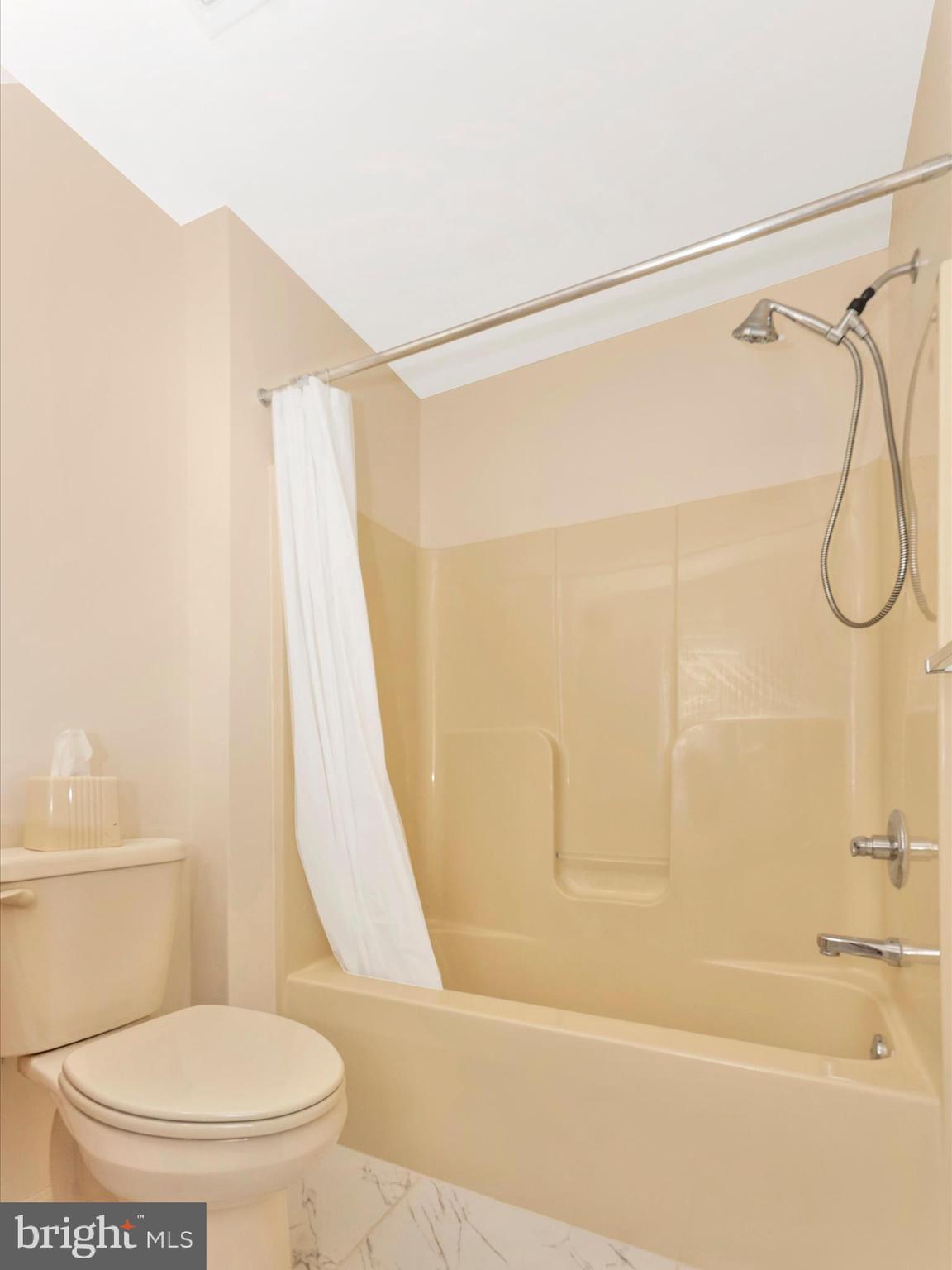 BALLENGER POINT CONDOS - Residential