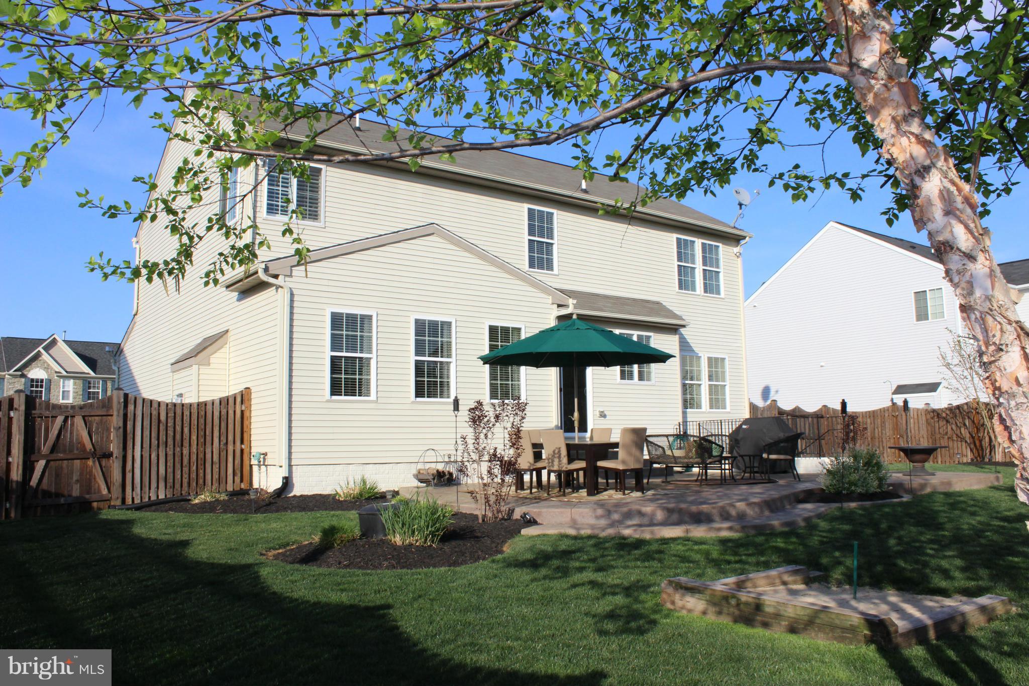 NORTH BROOK - Residential