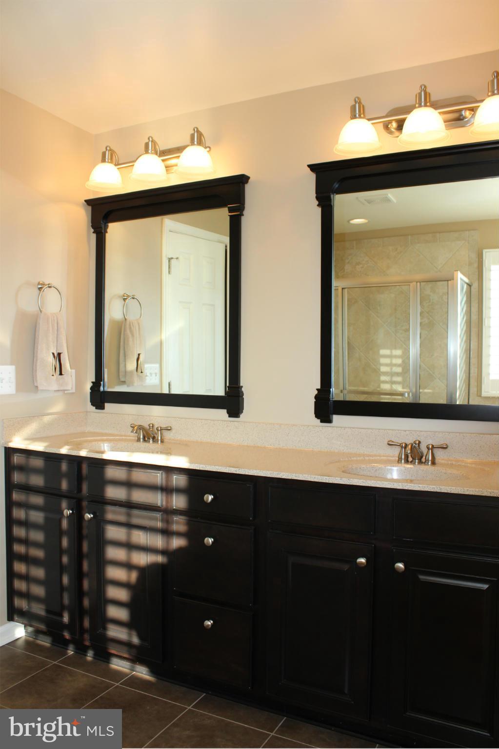 NORTH BROOK - Residential