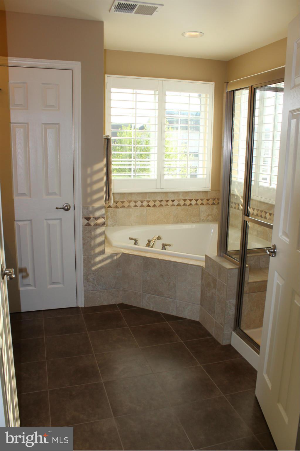 NORTH BROOK - Residential