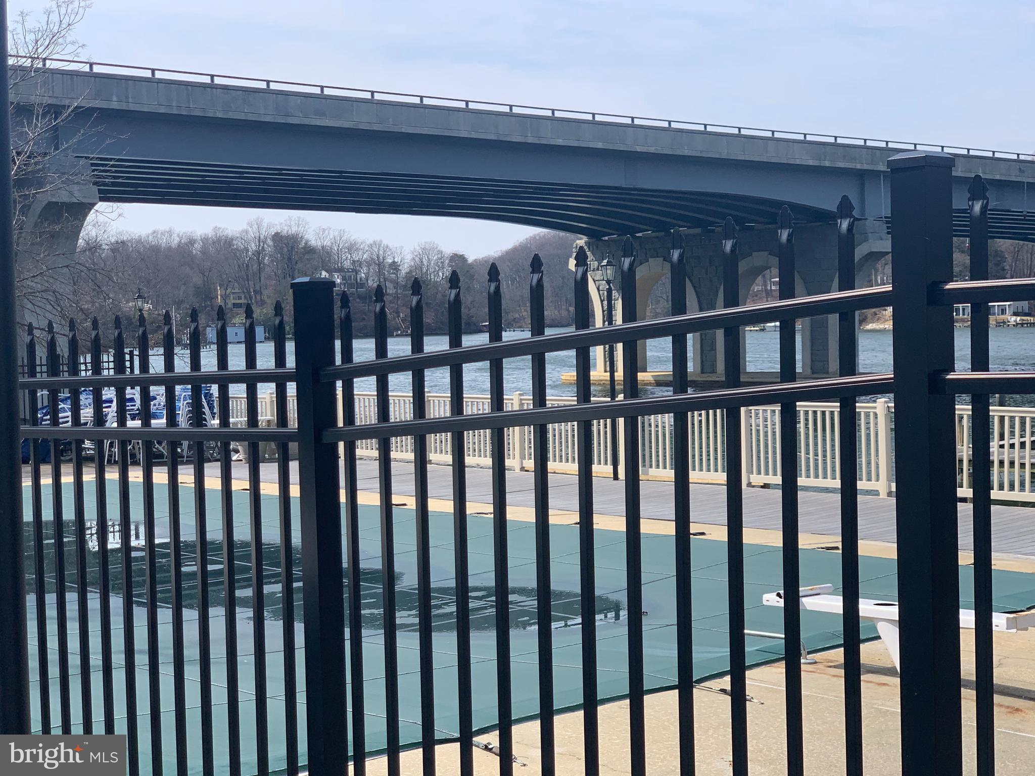 MARINERS COVE - Residential