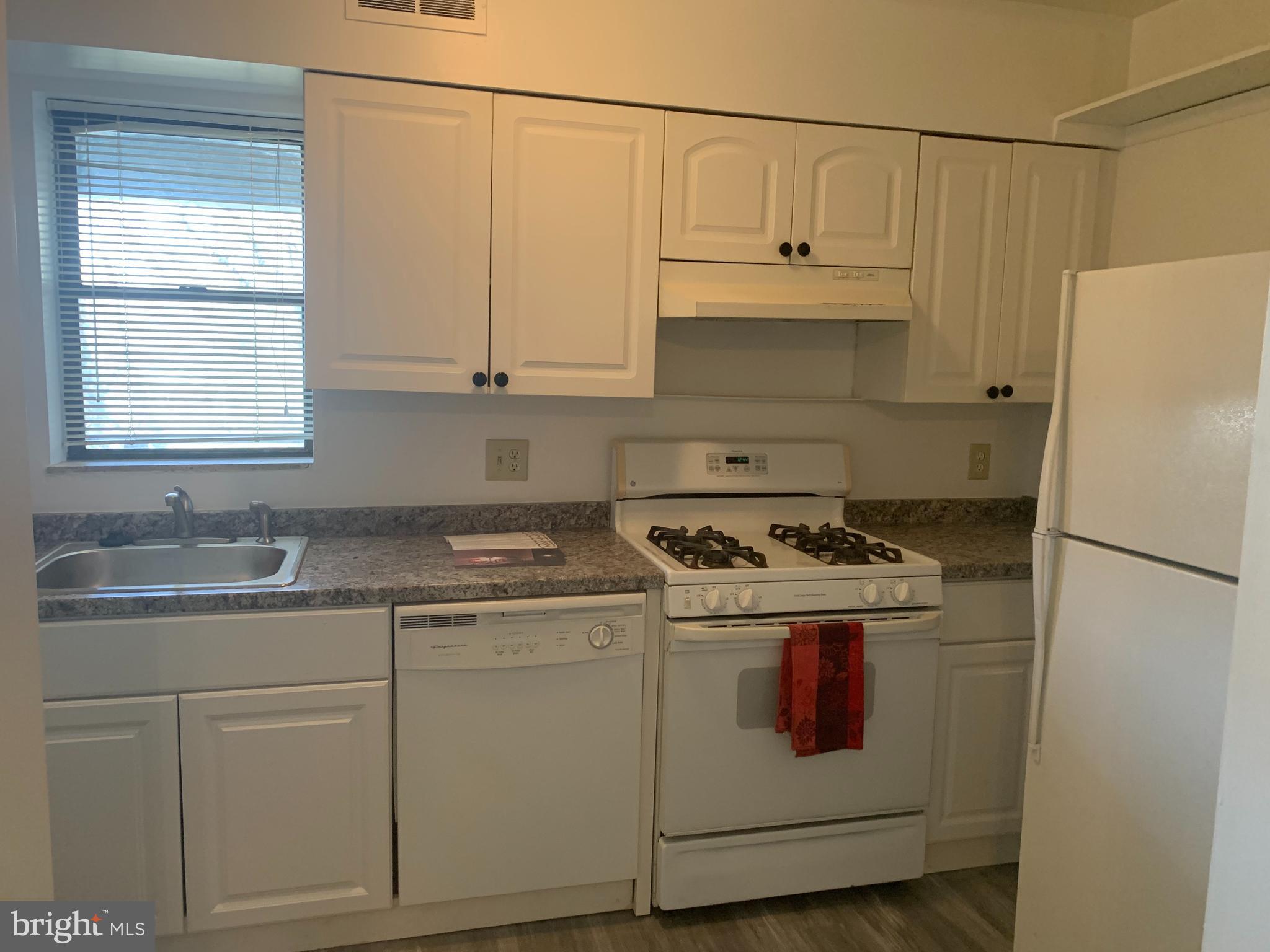 MARINERS COVE - Residential