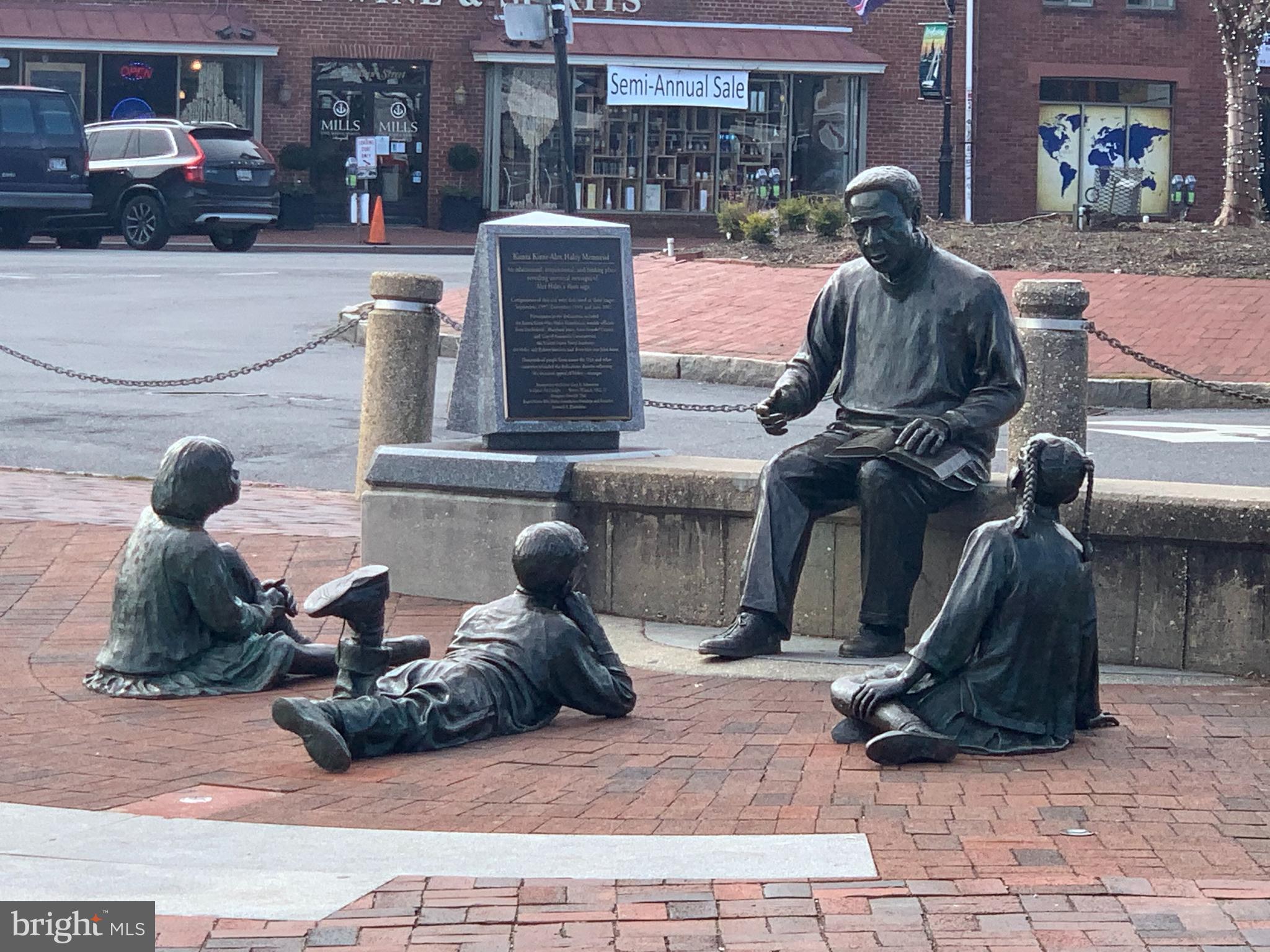 MARINERS COVE - Residential