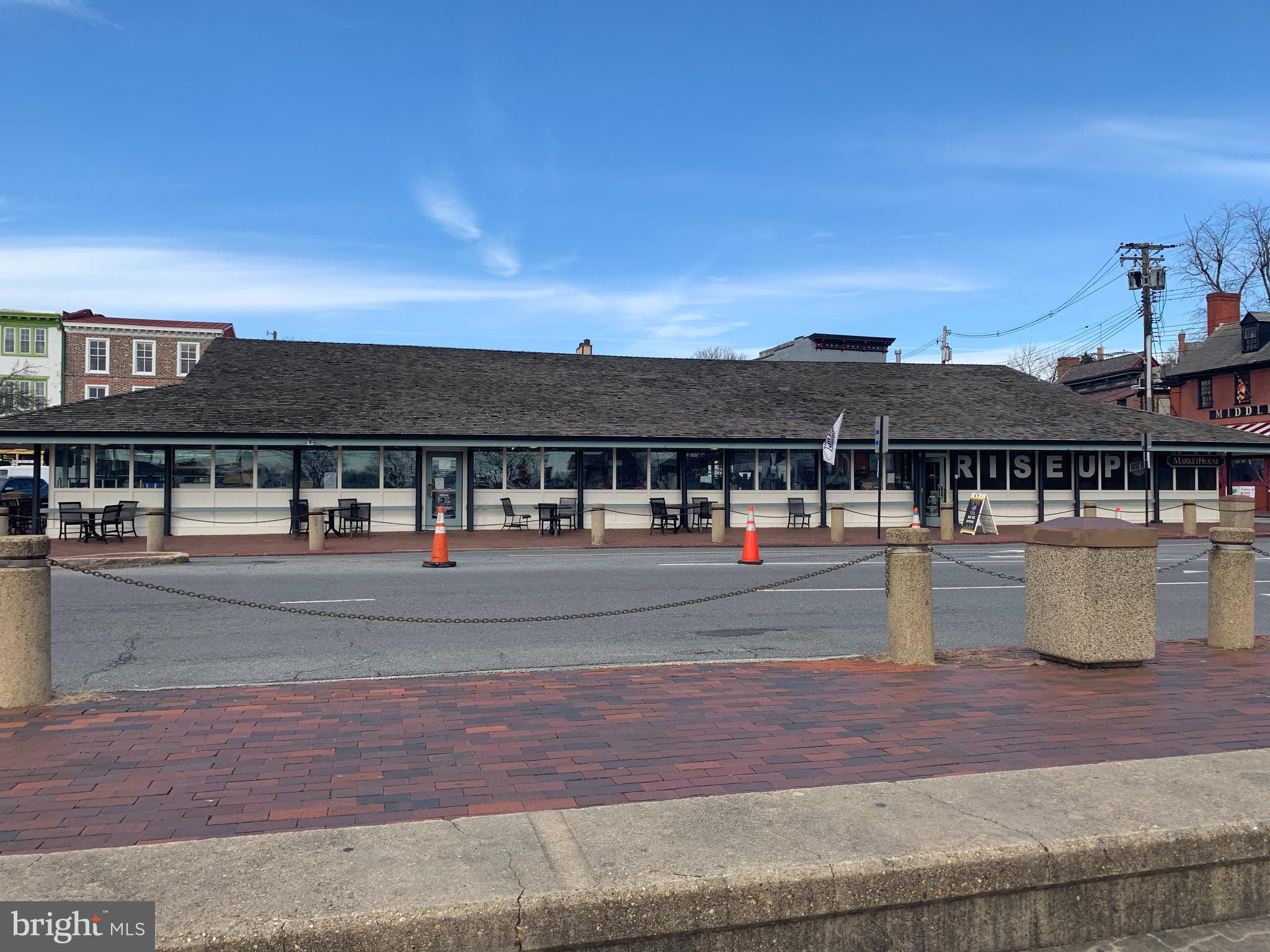 MARINERS COVE - Residential