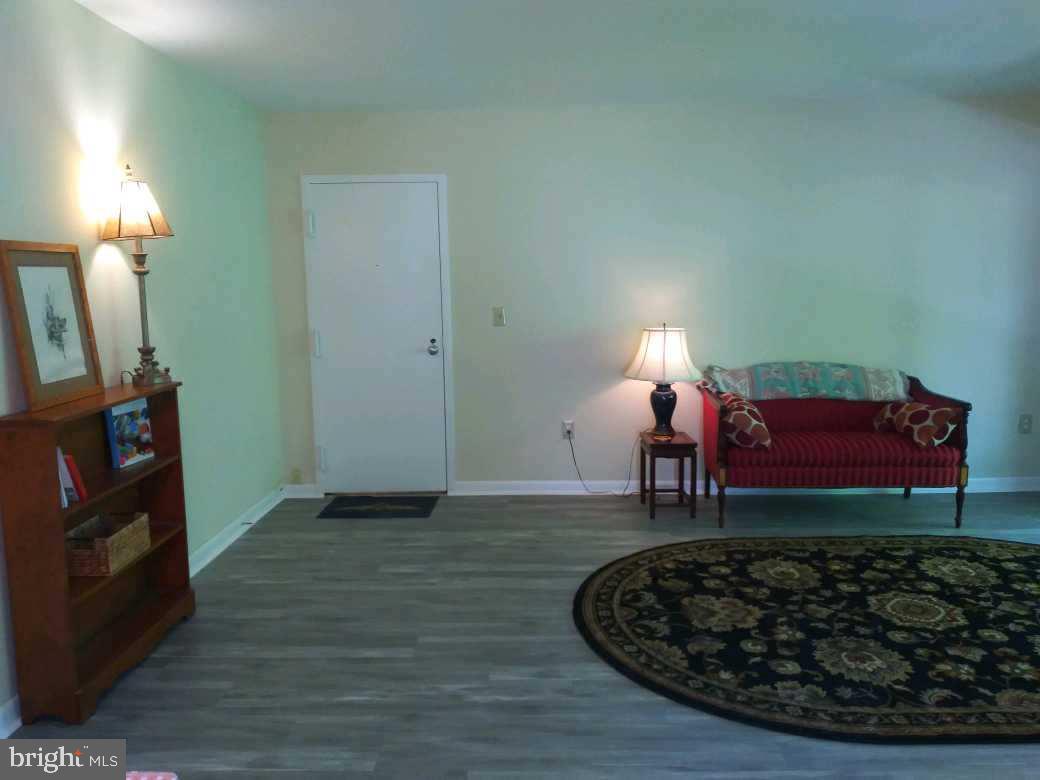 MARINERS COVE - Residential