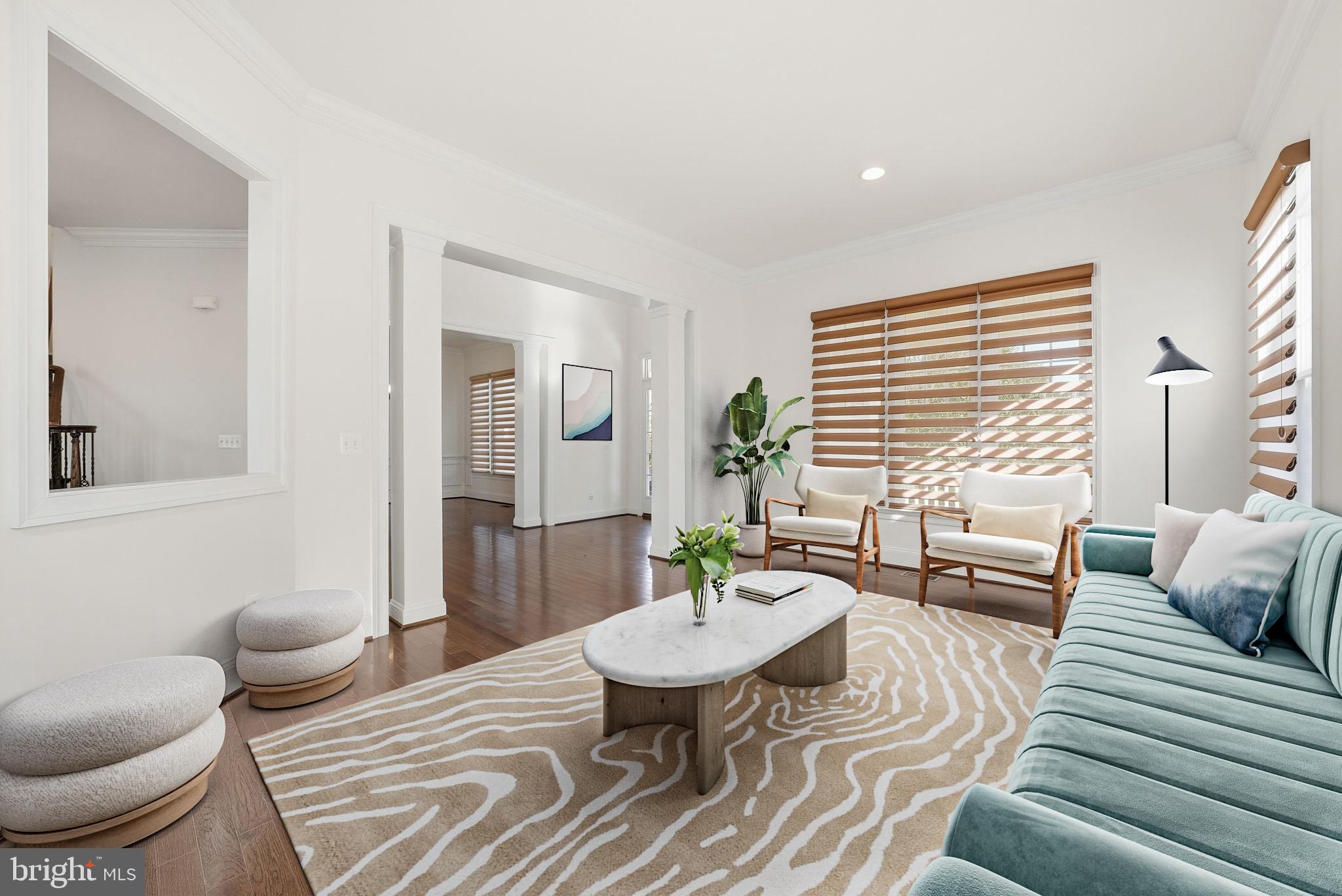 EMBASSY COURT - Residential