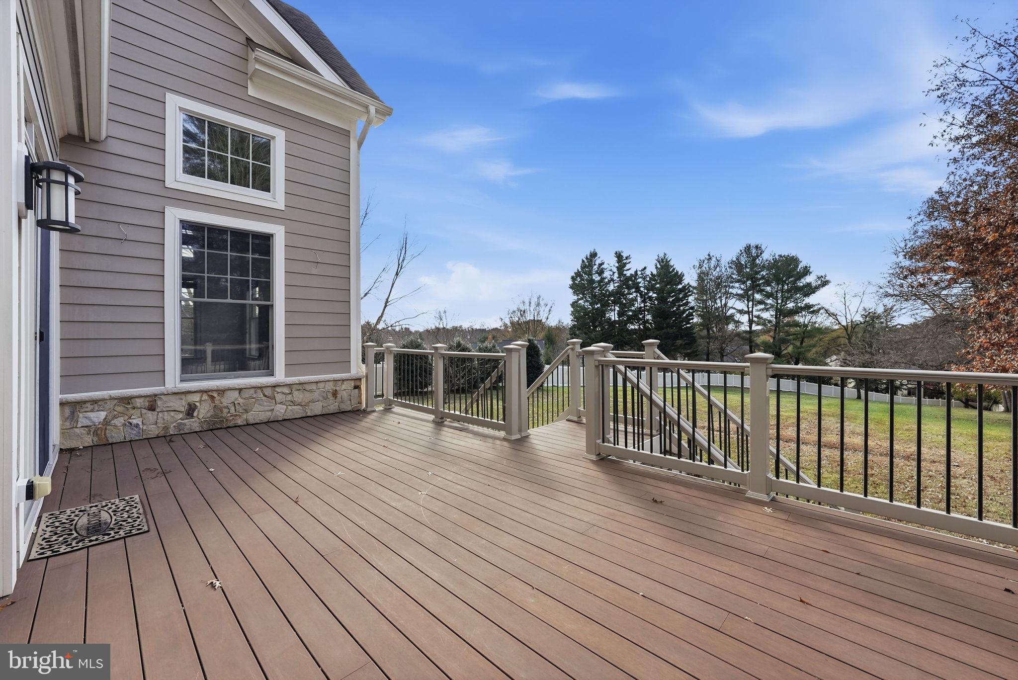 EMBASSY COURT - Residential