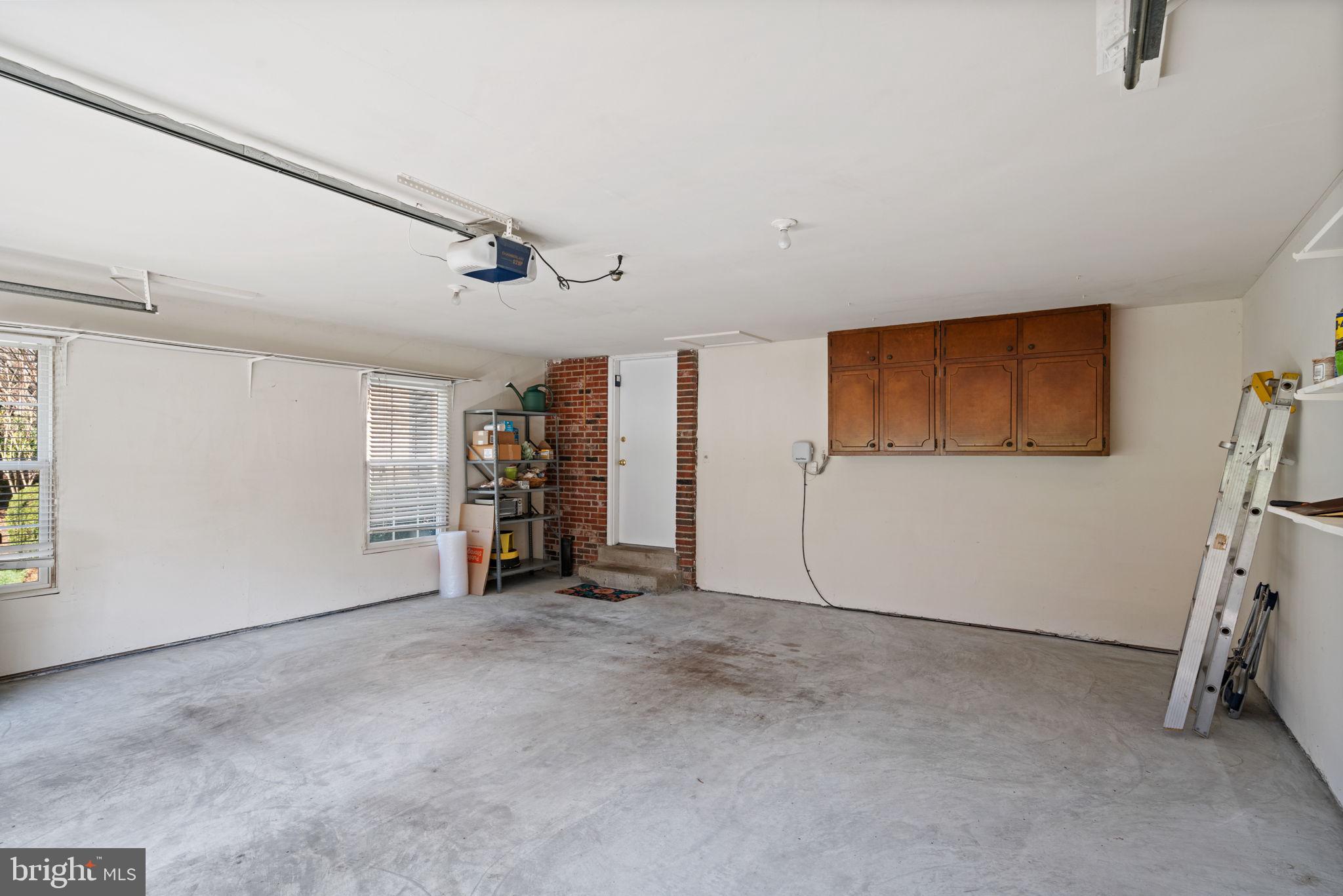 BRIDLE PATH MANOR - Residential