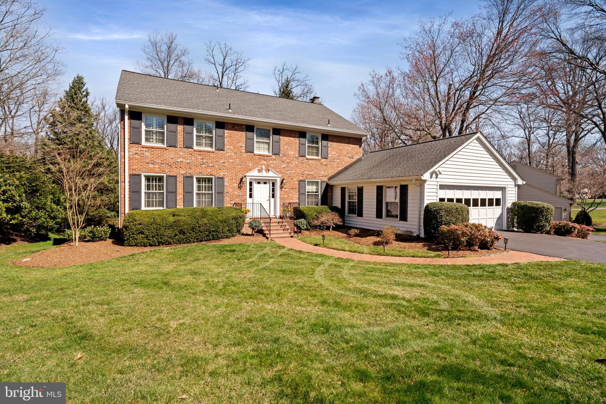 BRIDLE PATH MANOR - Residential