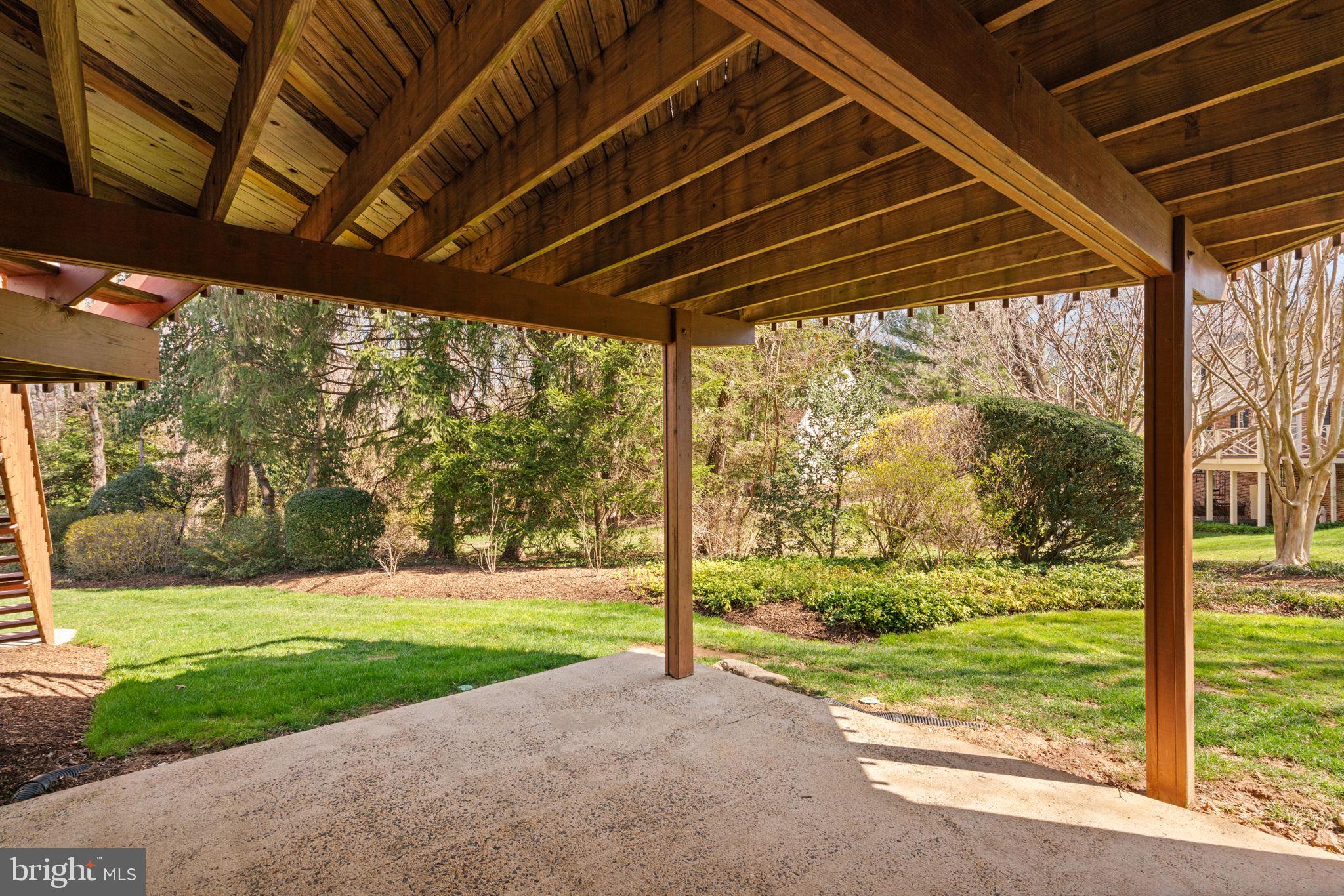 BRIDLE PATH MANOR - Residential