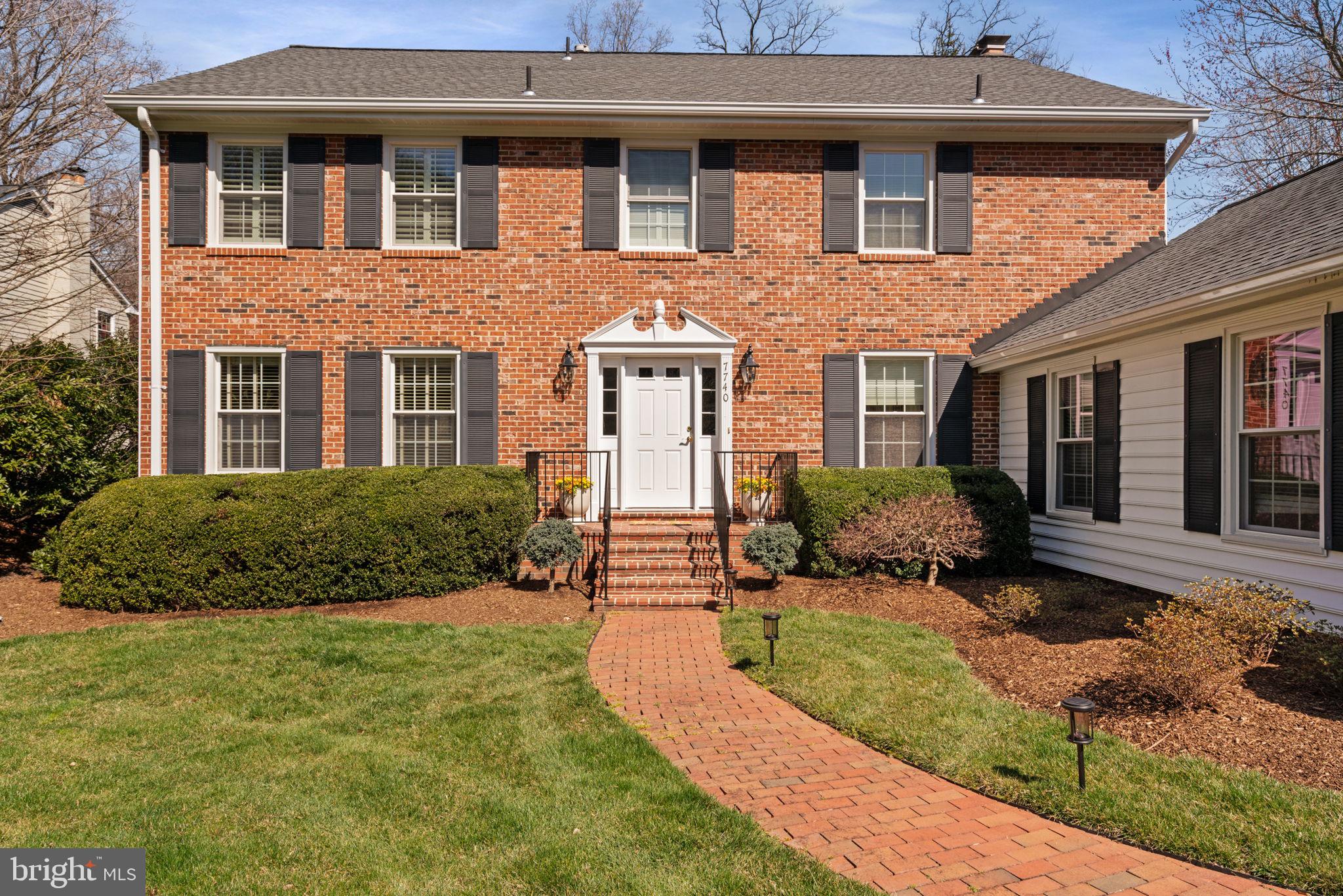 BRIDLE PATH MANOR - Residential