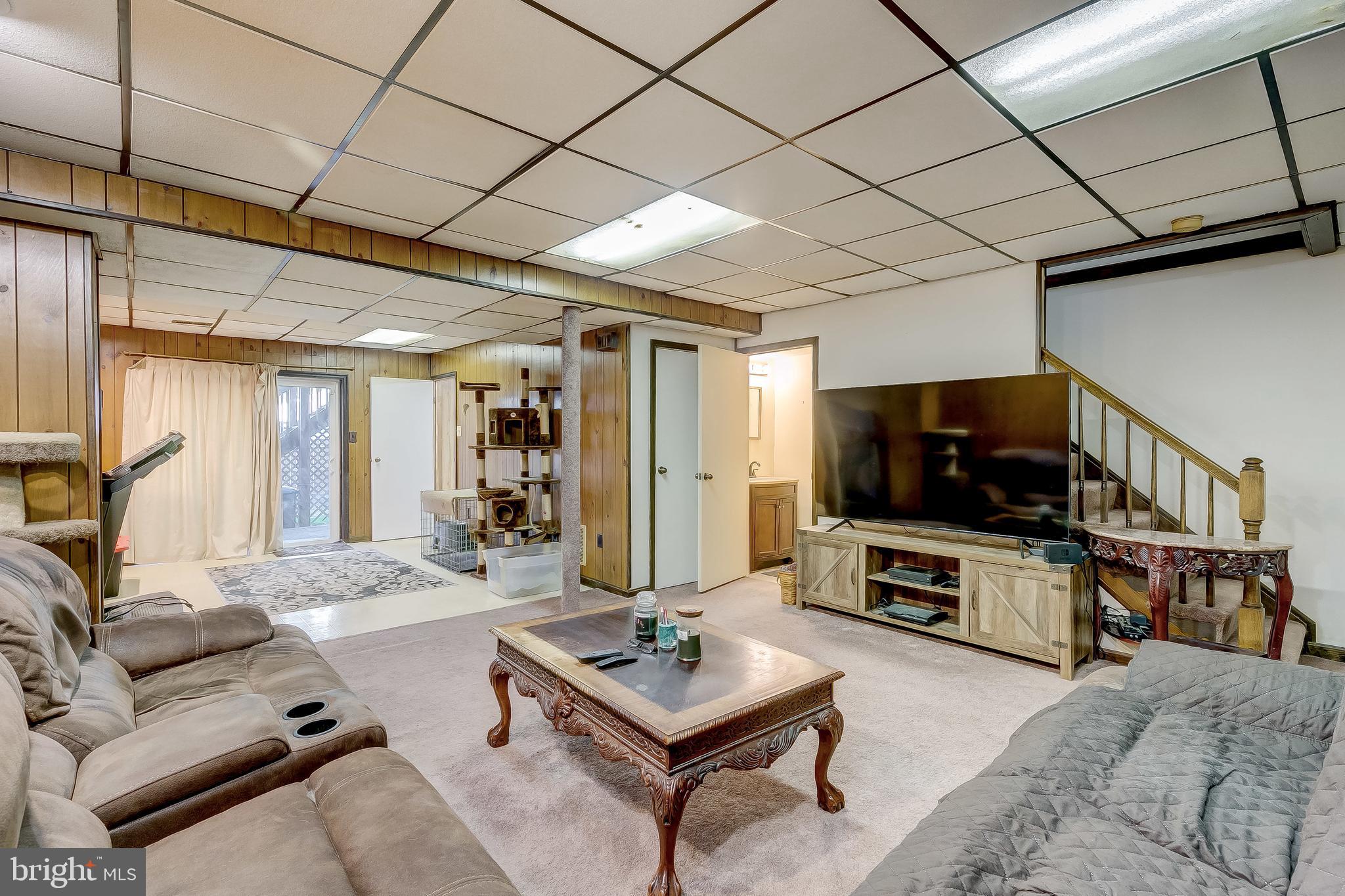 UPTON VILLAGE NORTH - Residential