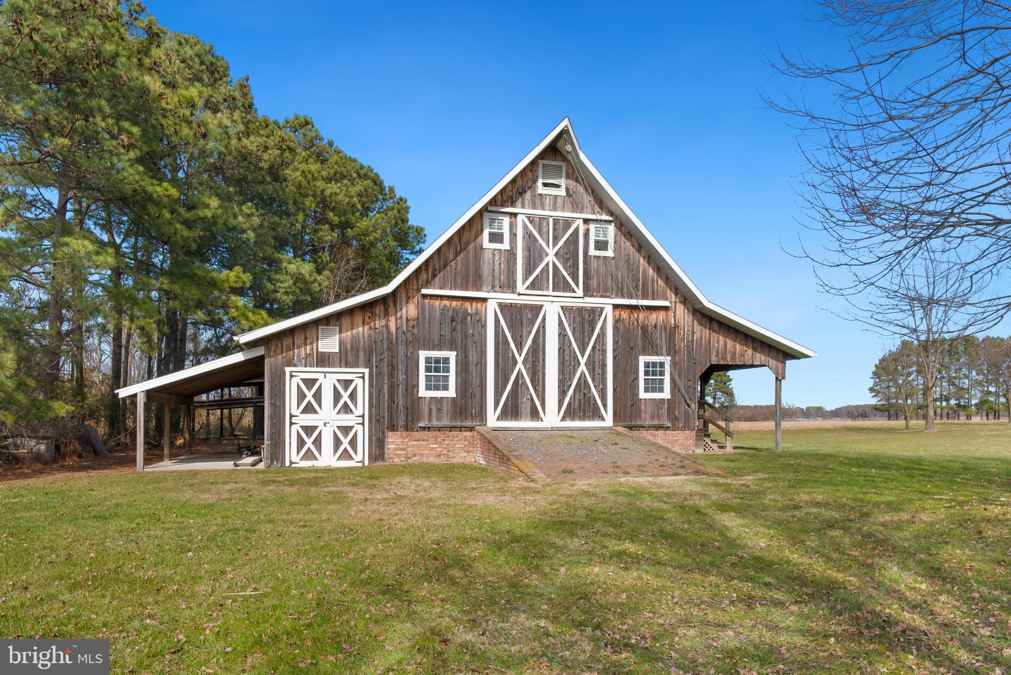 LITTLE NECK FARM - Residential