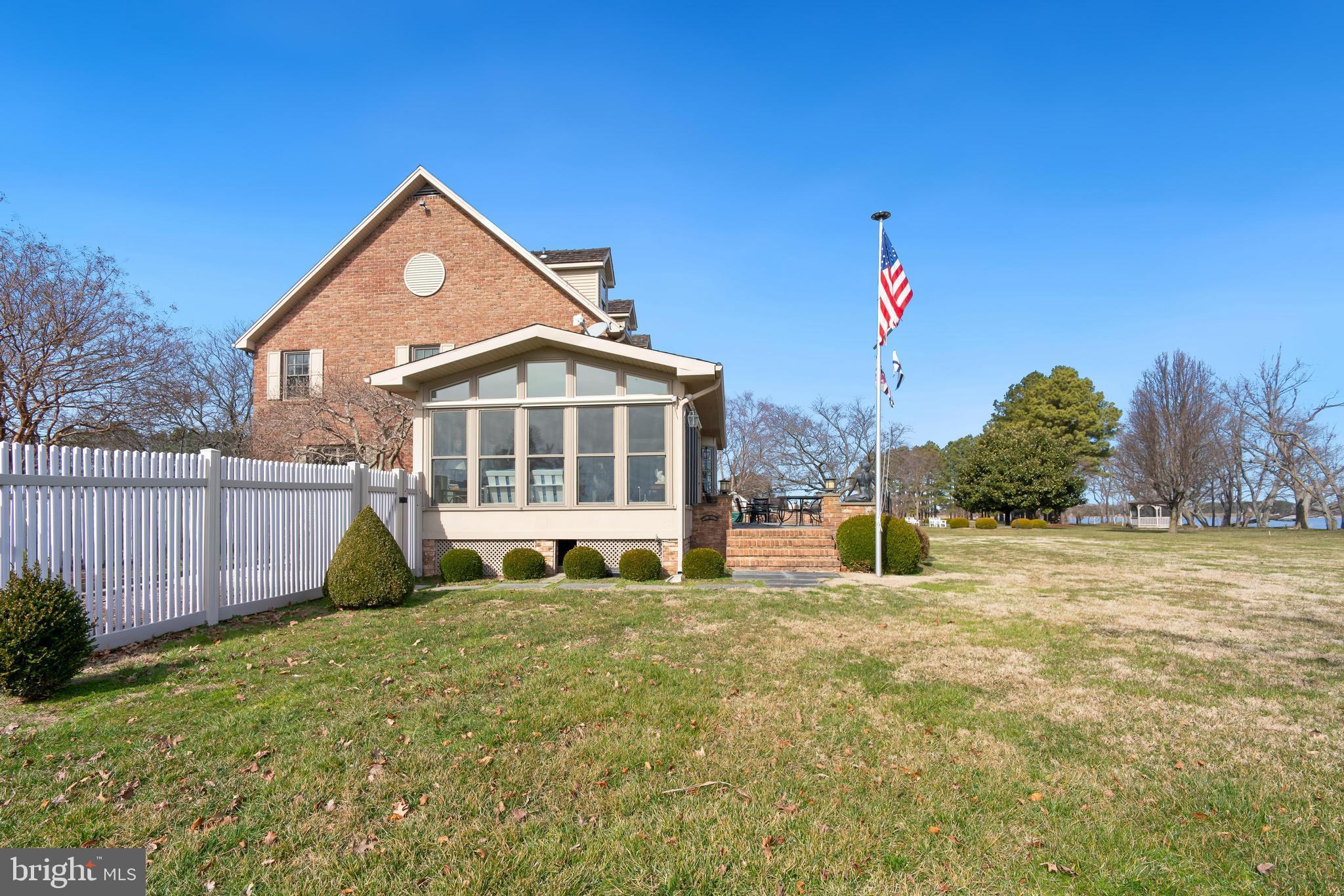 LITTLE NECK FARM - Residential