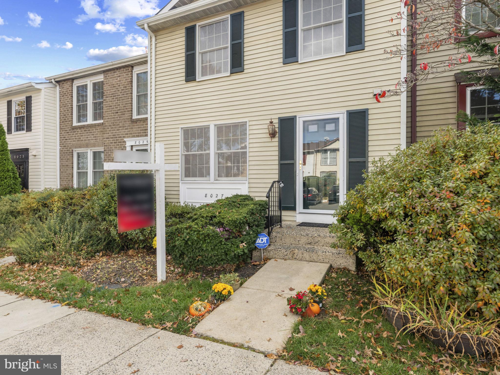 COURTS OF TYSONS - Residential