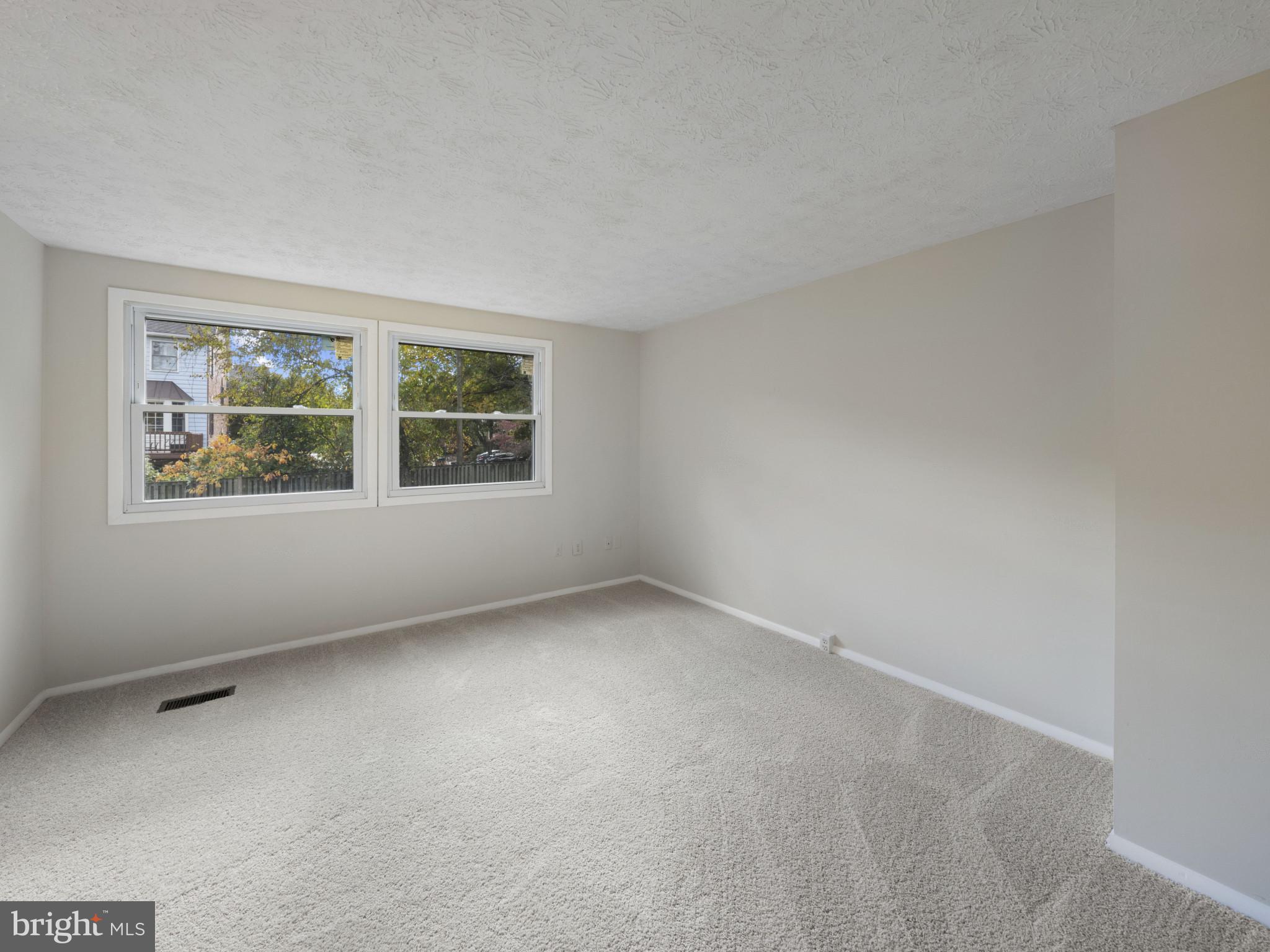 COURTS OF TYSONS - Residential