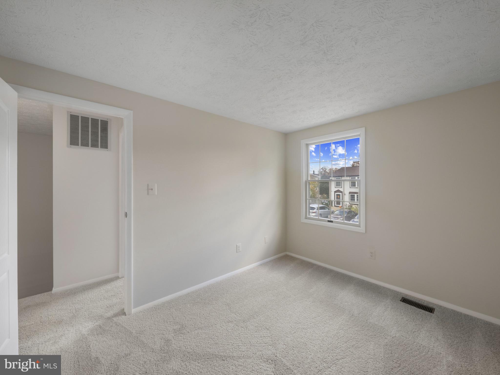 COURTS OF TYSONS - Residential