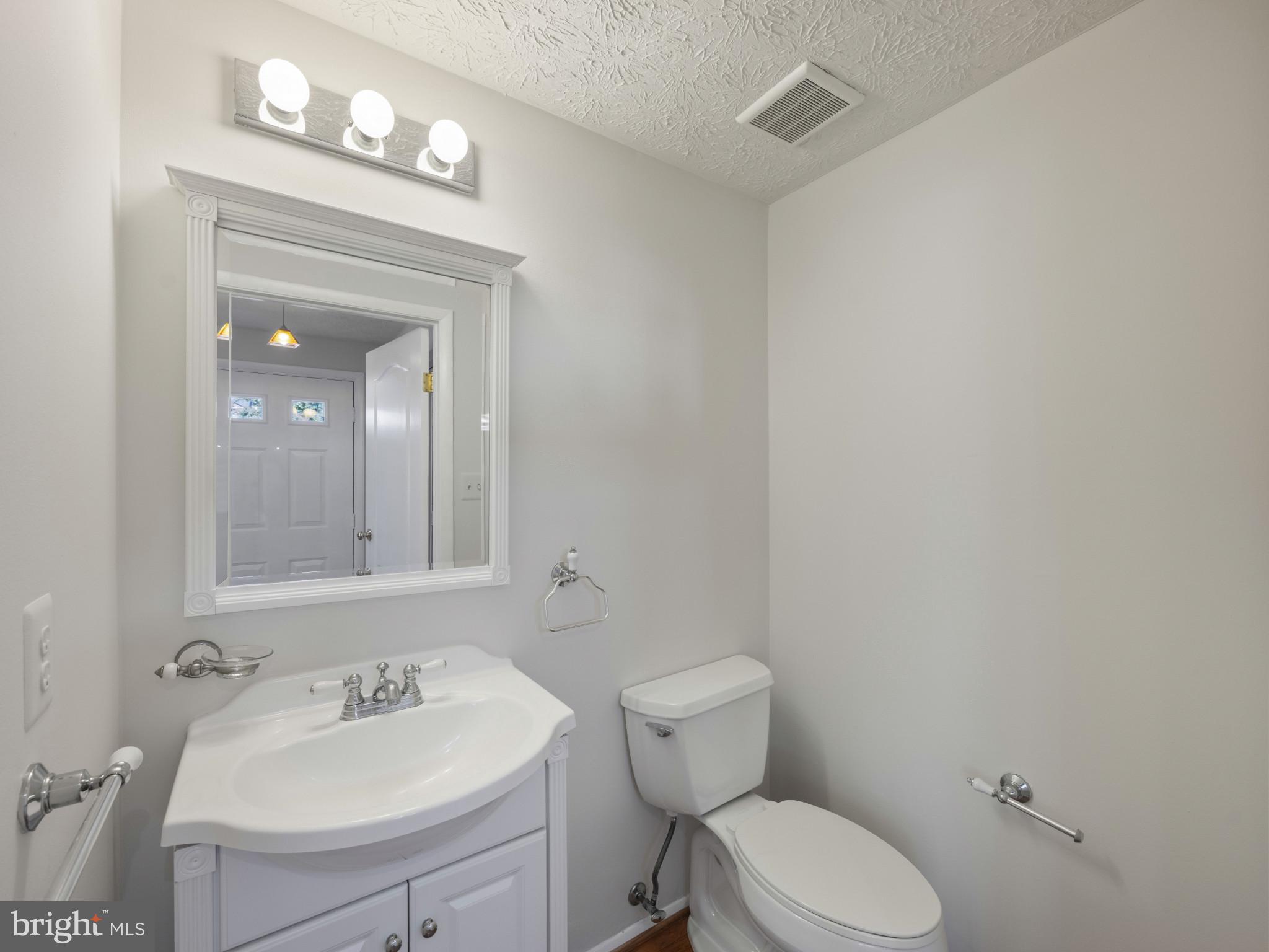 COURTS OF TYSONS - Residential