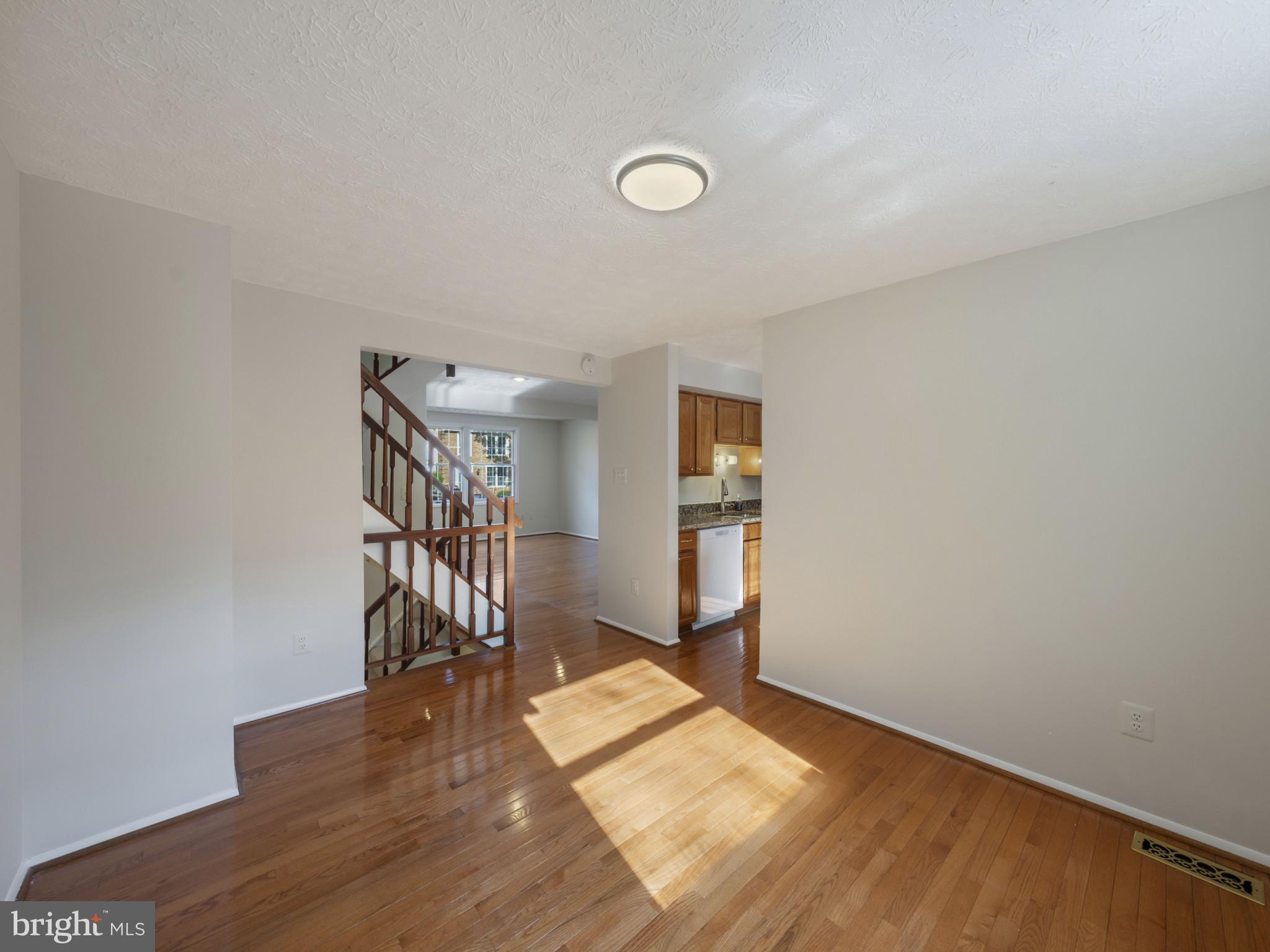 COURTS OF TYSONS - Residential