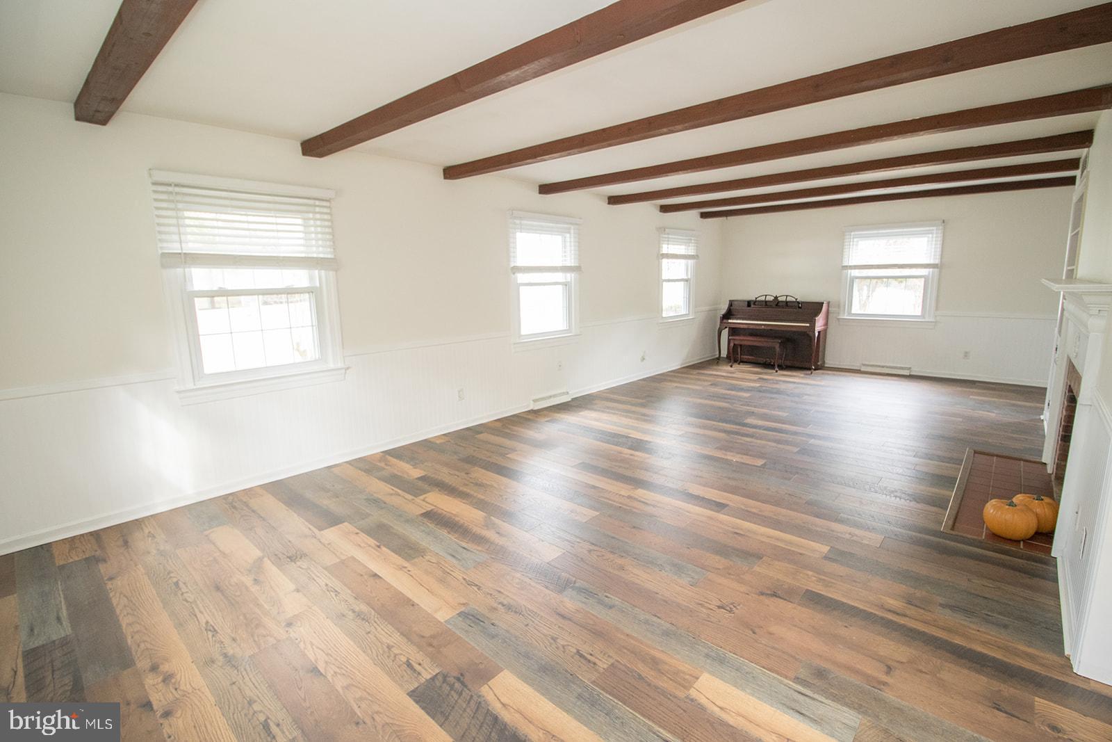 SOCIETY HILL - Residential