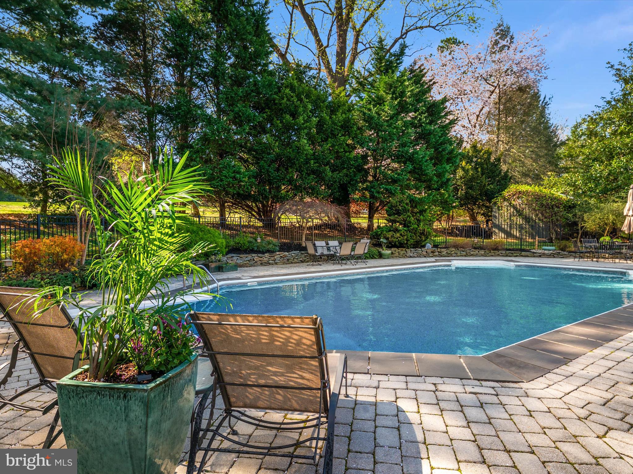 RUGBY HALL ESTATES - Residential