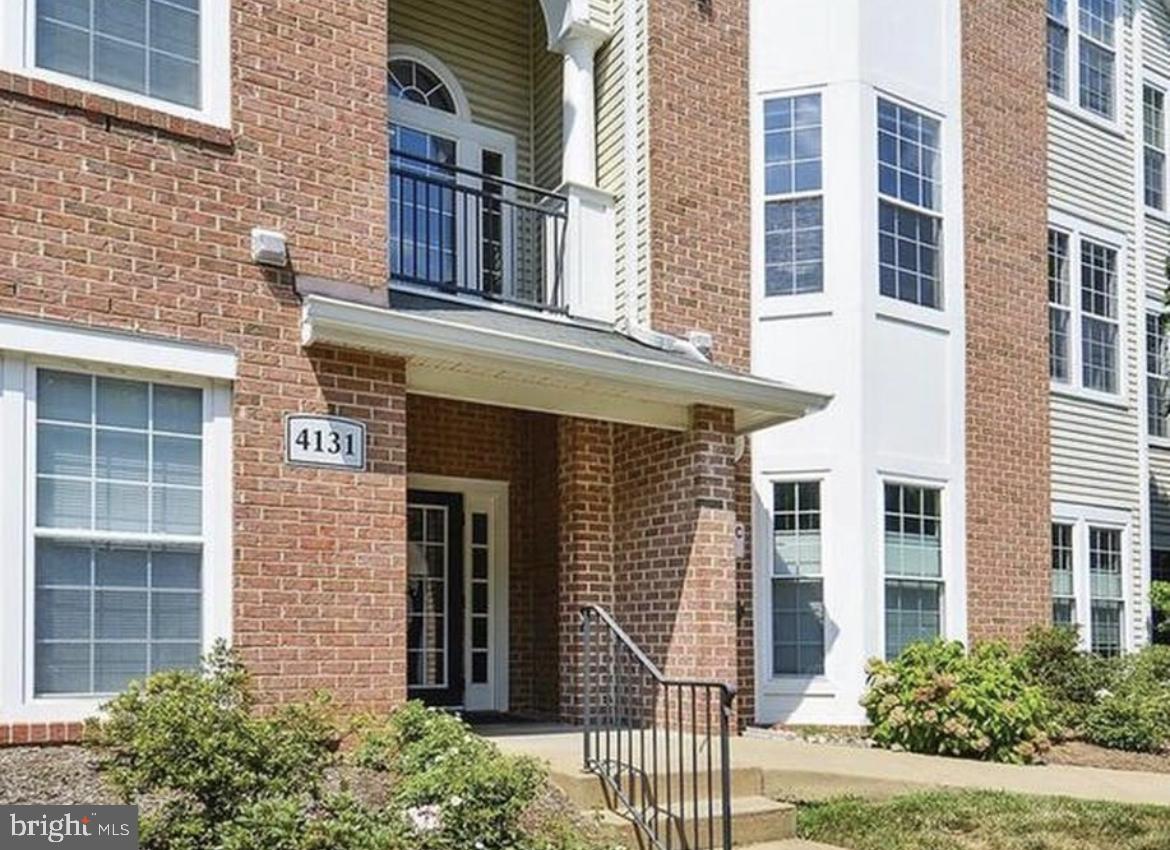 RANDOM HILLS - Residential Lease