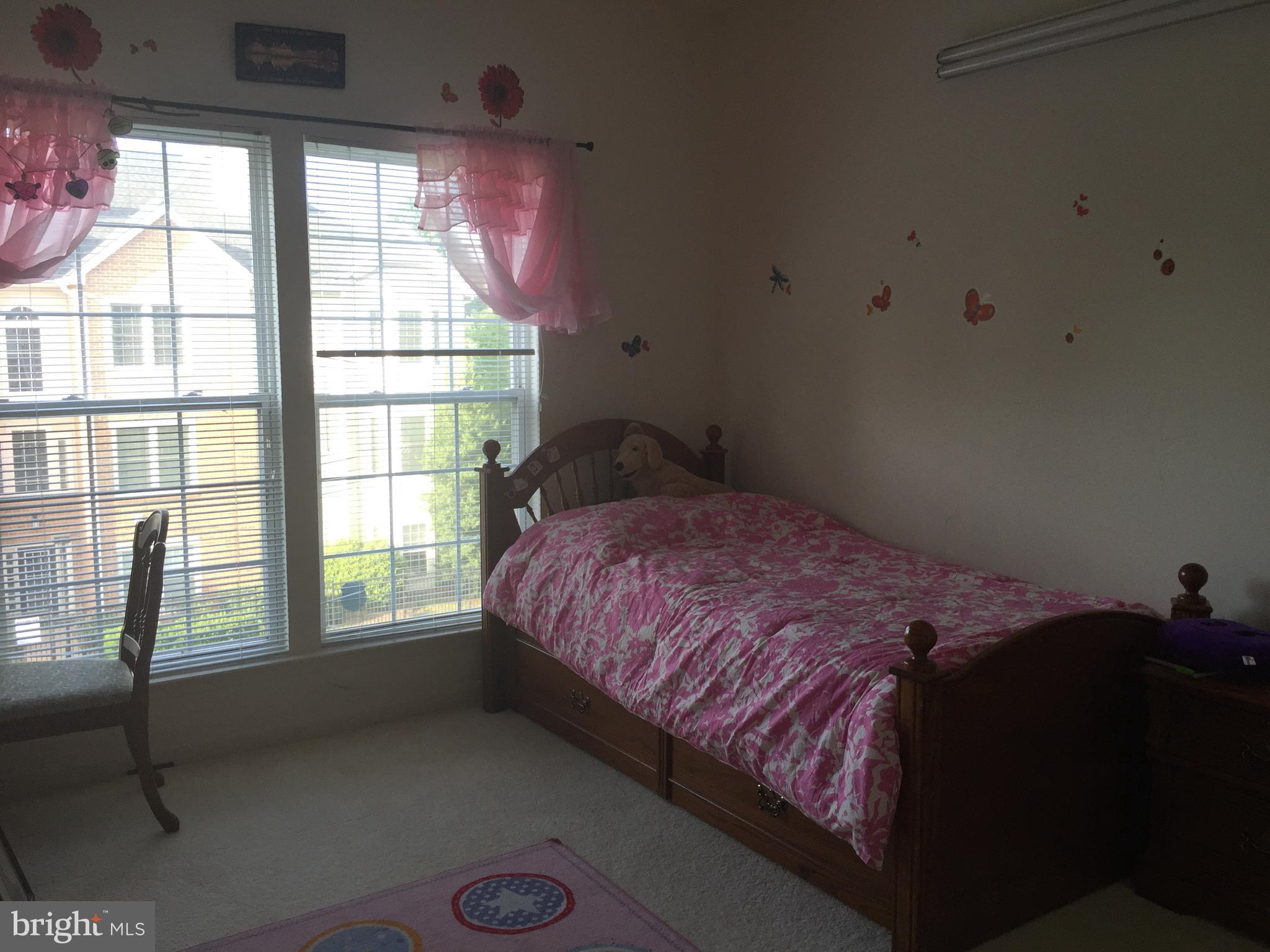 RANDOM HILLS - Residential Lease