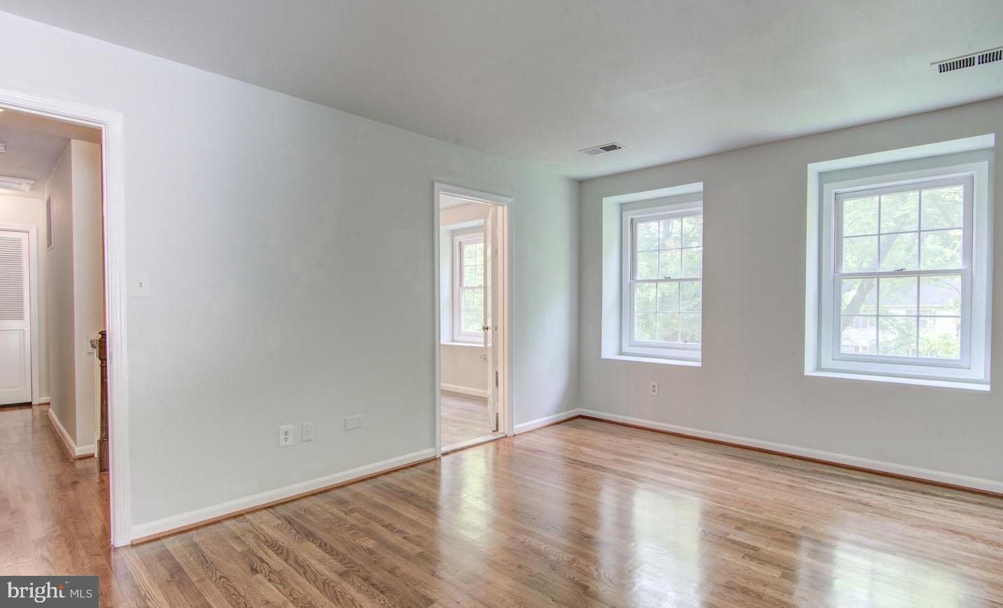 MANTUA - Residential Lease