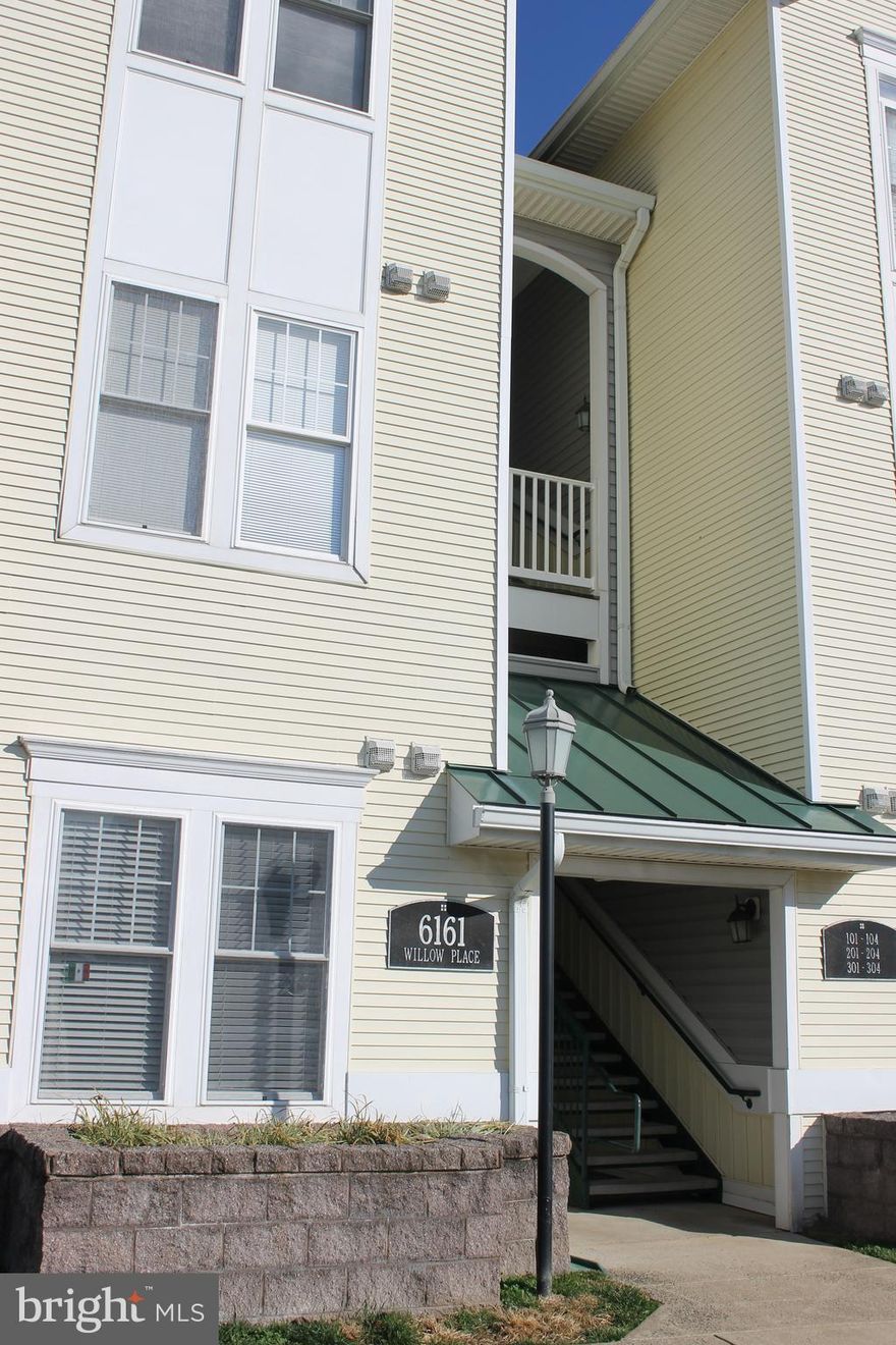 Available March 1st!  Spacious kitchen with granite counter tops. Hardwood floors in the dining and family room. Large primary bedroom with private bathroom. Second bedroom has full bathroom in the hall. Balcony off family room. Washer and dryer in unit.
