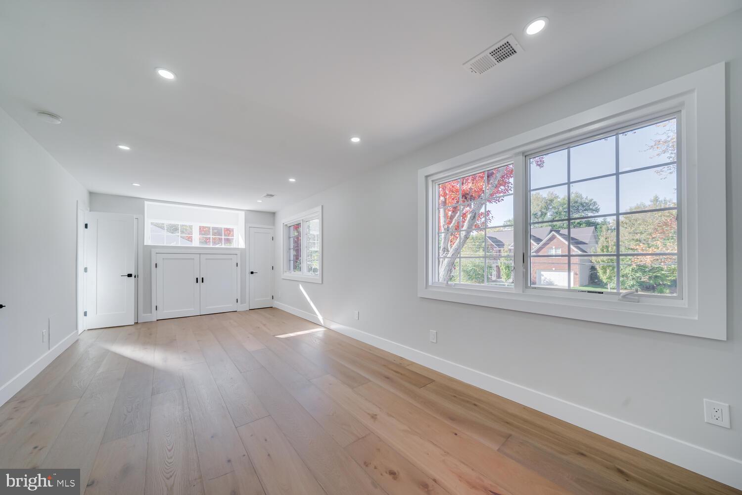 SOUTHRIDGE - Residential