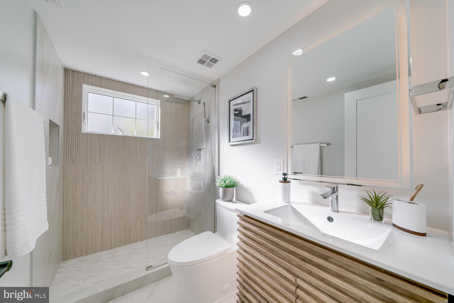 SOUTHRIDGE - Residential