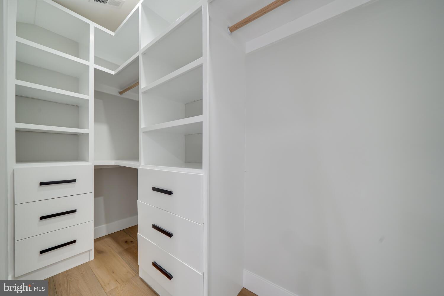 SOUTHRIDGE - Residential