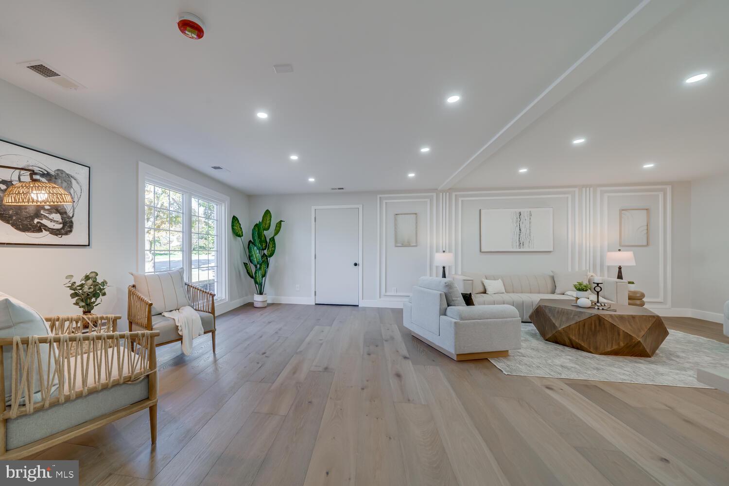 SOUTHRIDGE - Residential