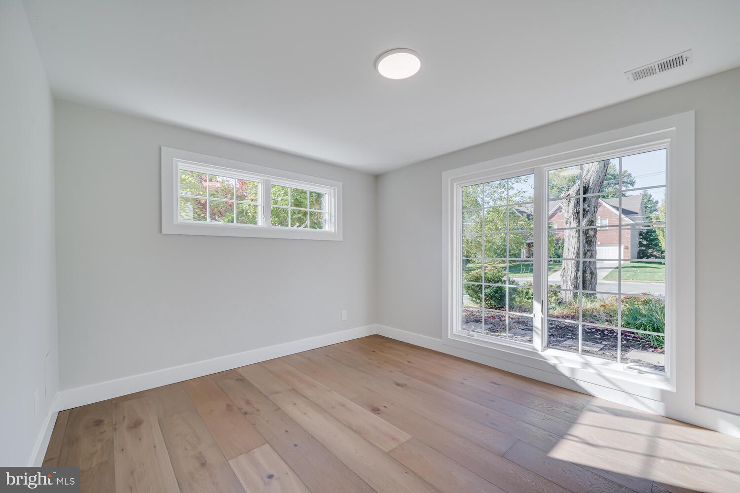 SOUTHRIDGE - Residential