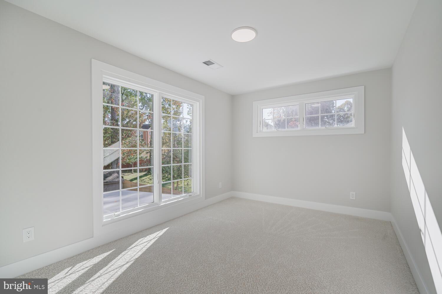 SOUTHRIDGE - Residential